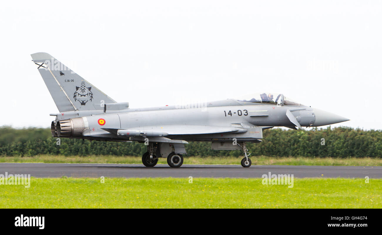 LEEUWARDEN, die Niederlande - Juni 10: Spanisch Air Force Eurofighter Typhoon der niederländischen Luftwaffe offenen Tür. 10 Juni 201 Stockfoto