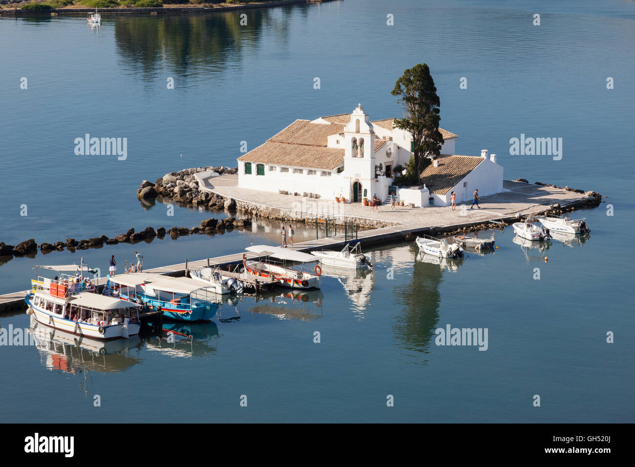 Nahaufnahme des Heiligen Klosters Panagia Vlacherna, Kanoni, Ionische Insel, Korfu, griechische Inseln, Griechenland Stockfoto