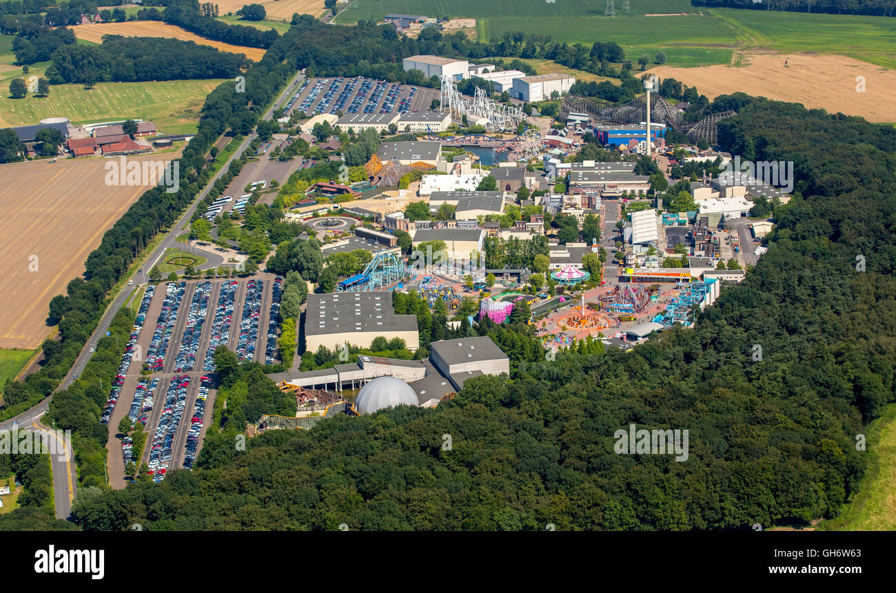 Luftaufnahme, Movie Park Germany mit großen Baustelle für eine neue Achterbahn, Feldhausen, Kirchhellen, Bottrop, Stockfoto