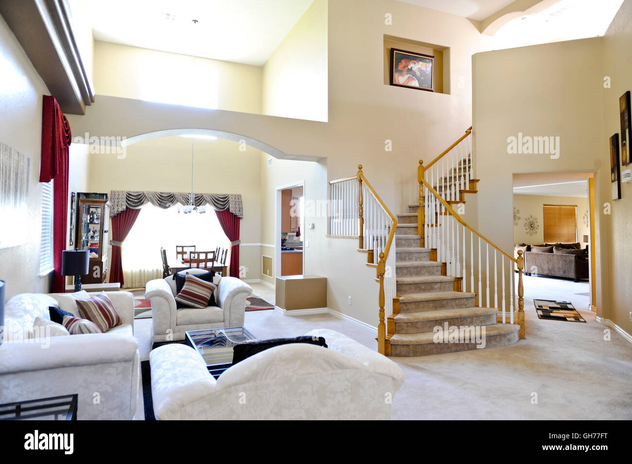 Eine zeitgenössische moderne amerikanische Familie Wohnzimmer Stockfoto