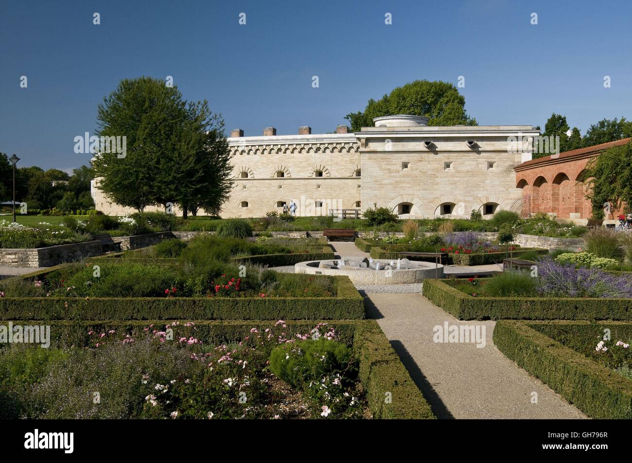 Geographie Reisen Deutschland Bayern Ingolstadt Klenze Park Reduit Tilly Mit Rosengarten Additional Rights Clearance Info Not Available Stockfotografie Alamy