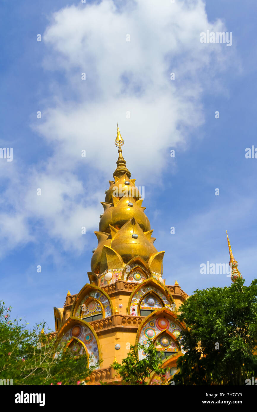Wat Pha Sorn Kaew oder Wat Phra Thart Pha Kaew ist ein buddhistisches Kloster und Tempel in Khao Kor, Phetchaboon, THAILAND Stockfoto