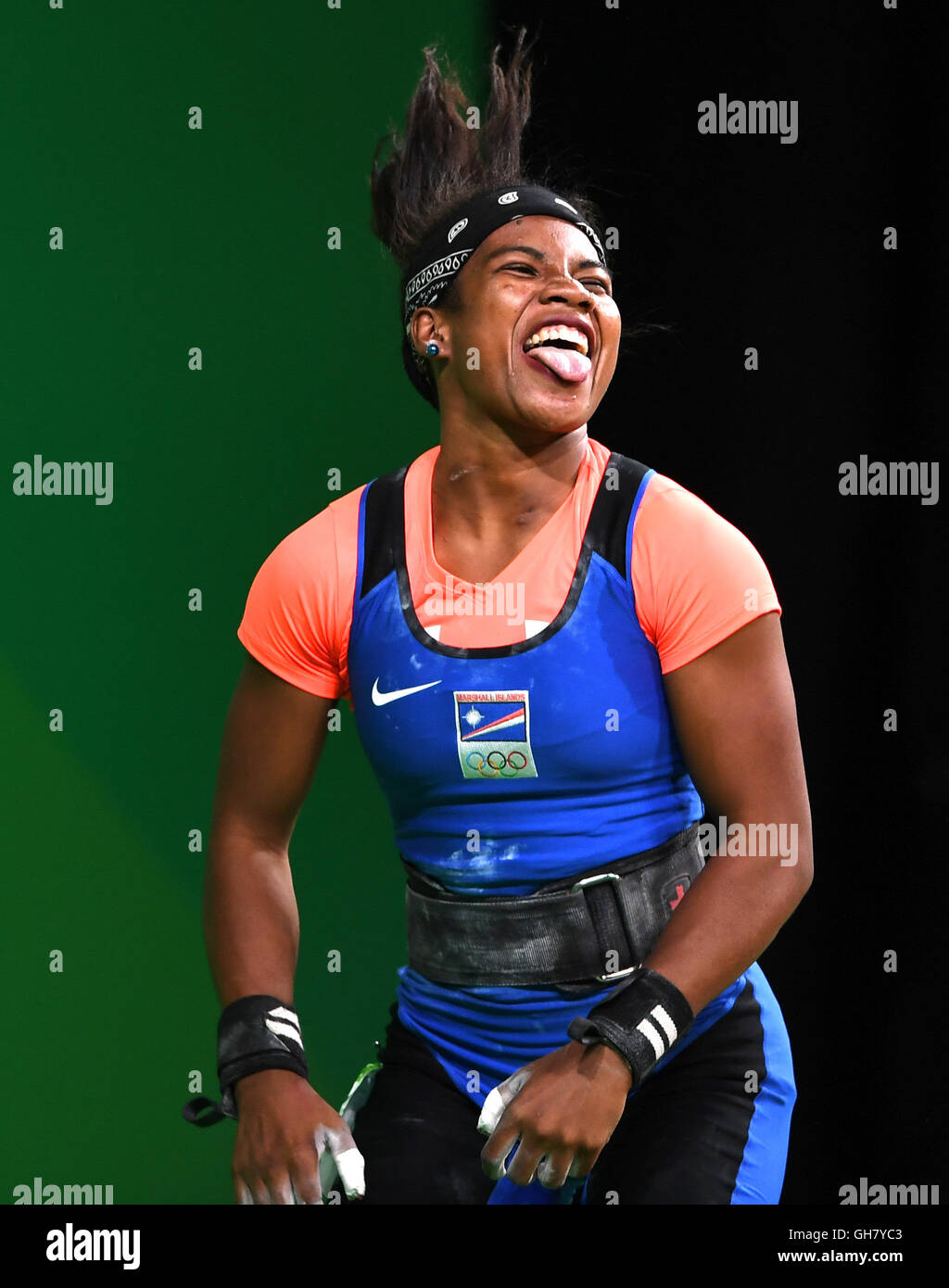 Rio De Janeiro, Brasilien. 8. August 2016. Mathlynn Sasser der Marshall-Inseln feiert die Frauen 58kg Gruppe B Finale der Gewichtheber-Wettbewerb am Olympischen Spiele 2016 in Rio De Janeiro, Brasilien, am 8. August 2016. © Cheng Min/Xinhua/Alamy Live-Nachrichten Stockfoto