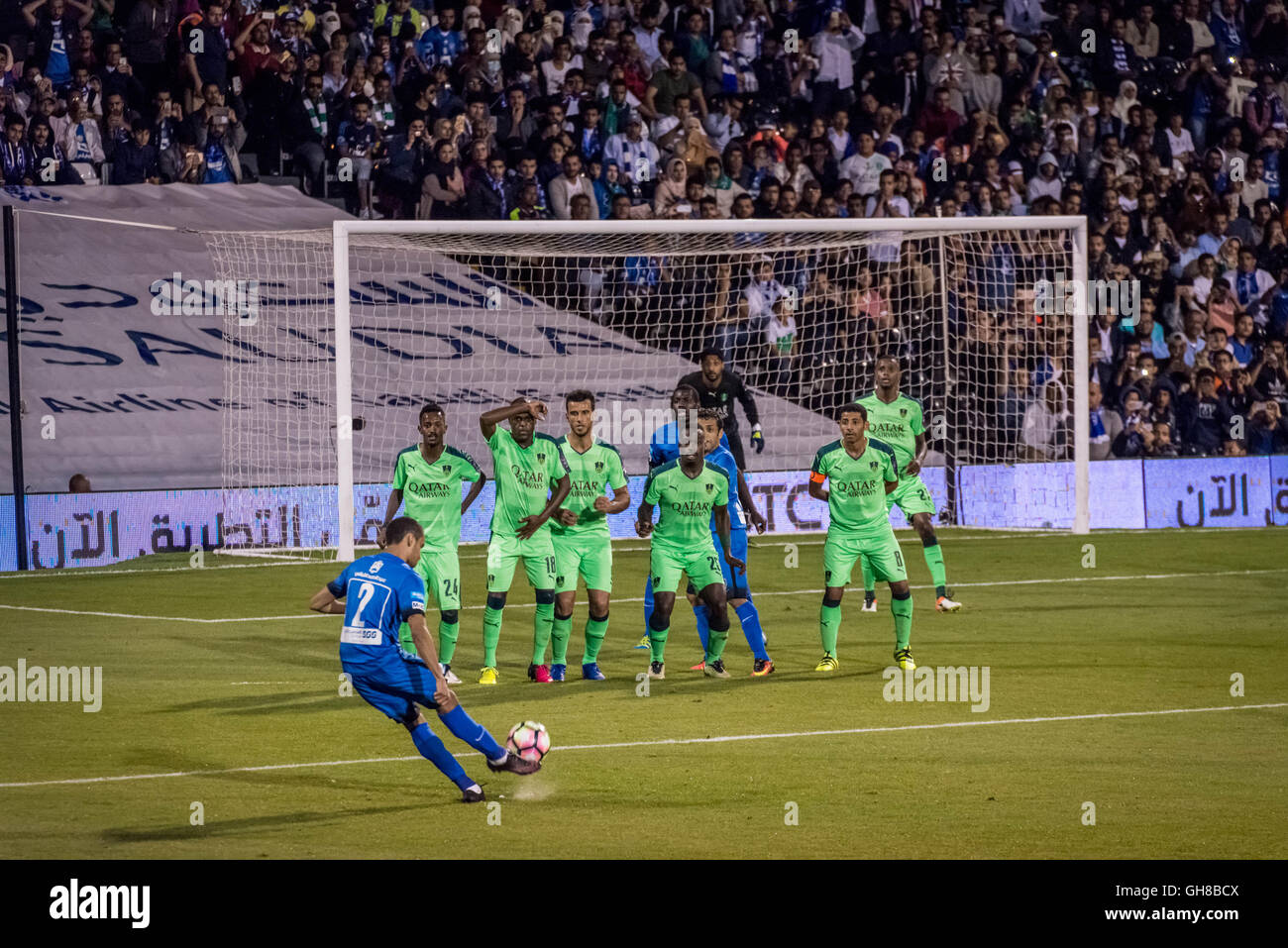 London, Großbritannien. 8. August 2016. Al-Ahli vs Al-Hilal Saudi Super Cup match Endrunden an das Craven Cottage, Fulham Football Club Credit: Guy Corbishley/Alamy leben Nachrichten Stockfoto