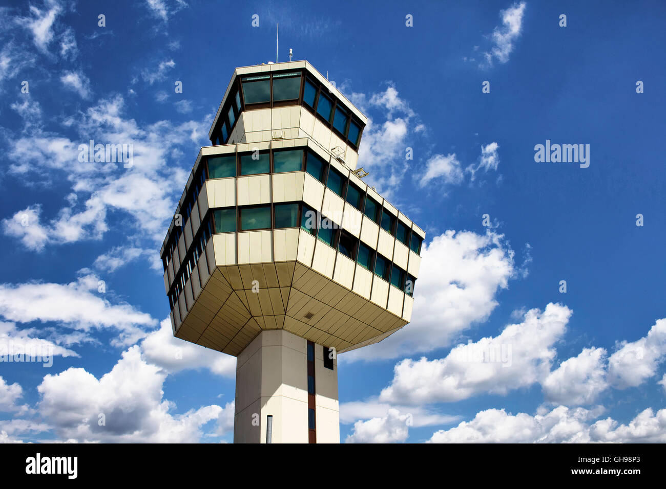 Kontrolle Turm von Tegel Flughafen in Berlin Stockfoto