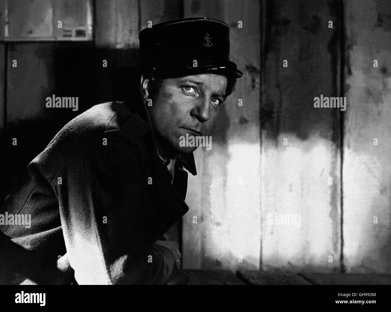 HAFEN IM NEBEL / Quai des Brummes Frankreich 1938 / Marcel Carne JEAN GABIN (Jean)-Regie: Marcel Carne aka. Quai des Brummes Stockfoto