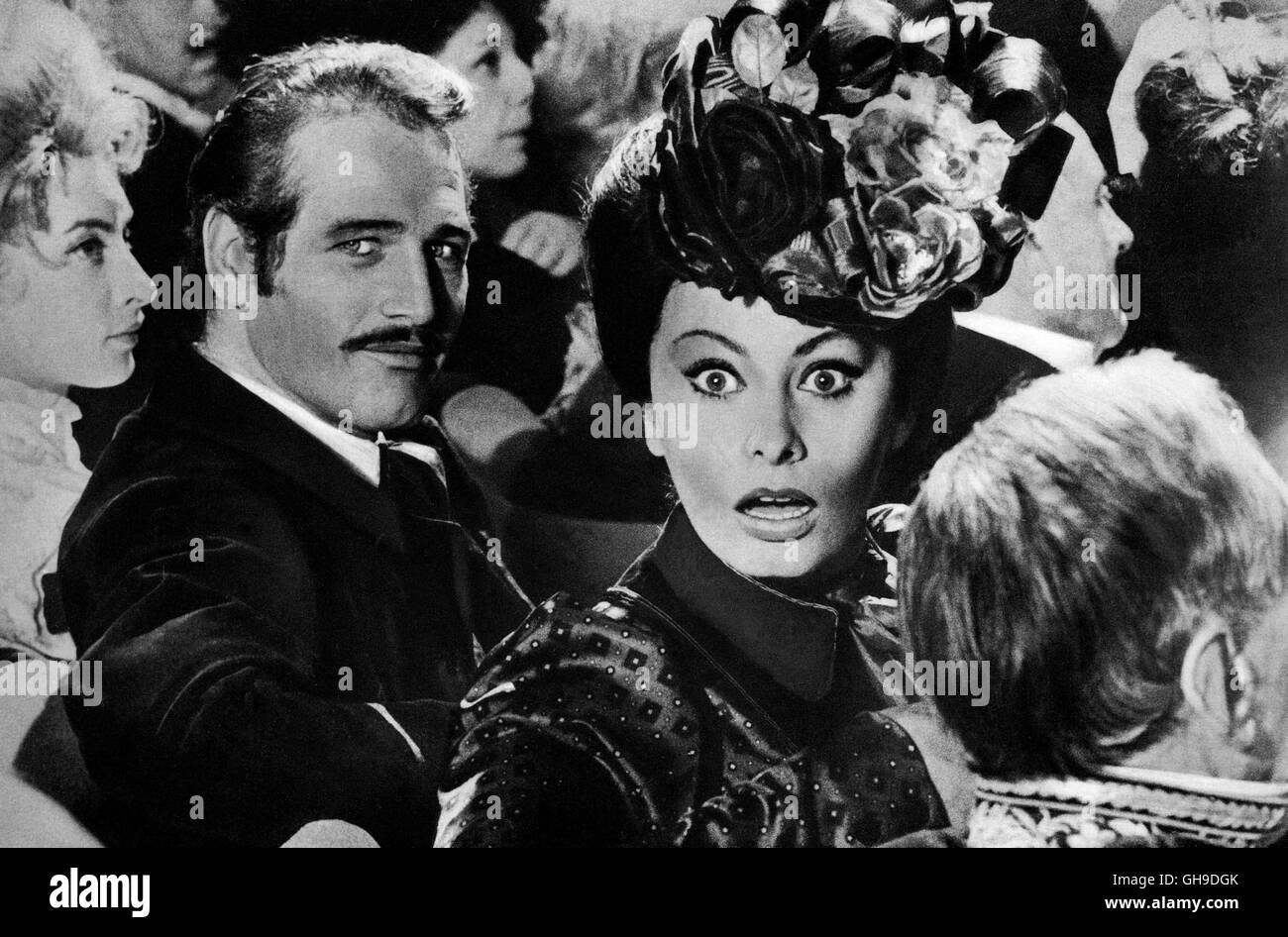 PAUL NEWMAN (Armand), SOPHIA LOREN (Lady L) Film, Fernsehen, Komödie, Literaturverfilmung, 60er Regie: Peter Ustinov aka. Lady L Stockfoto