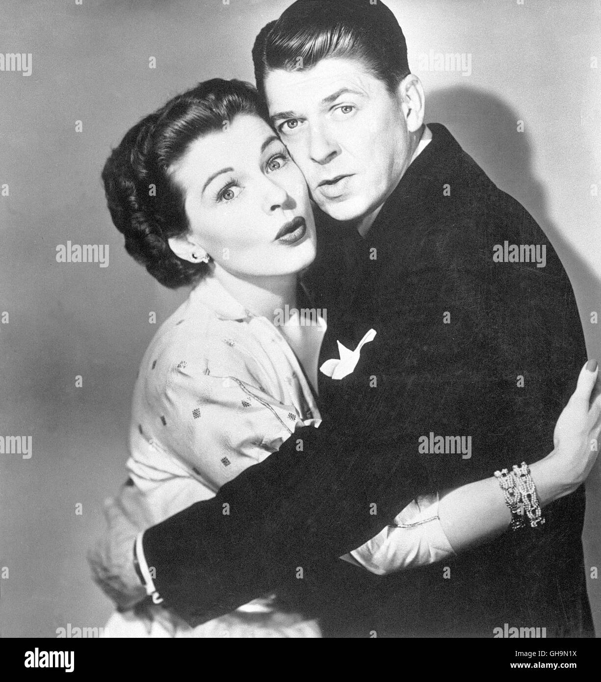 LOUISA USA 1950 Alexander Hall Meg (RUTH HUSSEY) Und Hal Norton (RONALD REAGAN) Regie: Alexander Hall Stockfoto