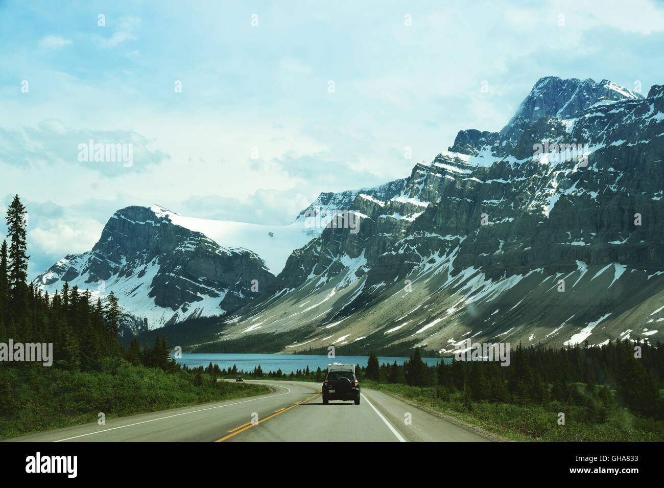 Fahrt durch die kanadischen Rocky Mountains im Banff National Park Stockfoto