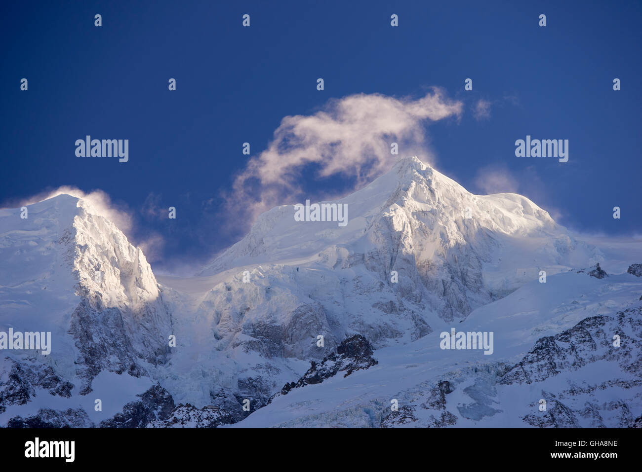 Geographie/reisen, Frankreich, Mont Maudit Berg (4465 m) bei Sonnenuntergang im Winter, Chamonix, Additional-Rights - Clearance-Info - Not-Available Stockfoto