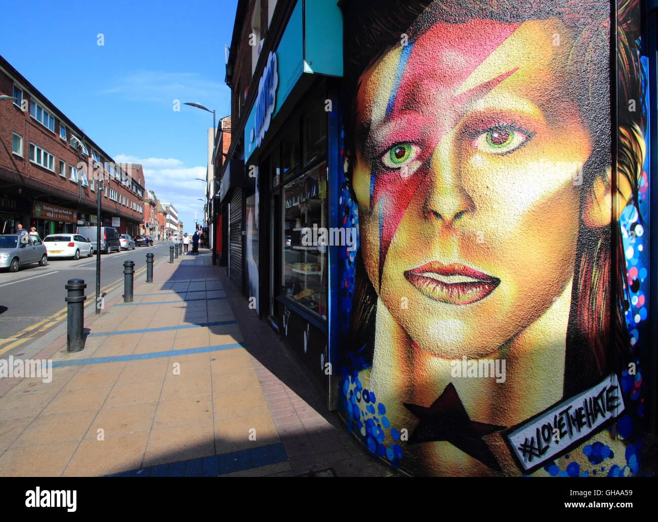 David Bowie Tribute Wandgemälde von Graffiti-Künstler, Trik auf Division Street, Sheffield Stadtzentrum, Sheffield South Yorkshire uk Stockfoto