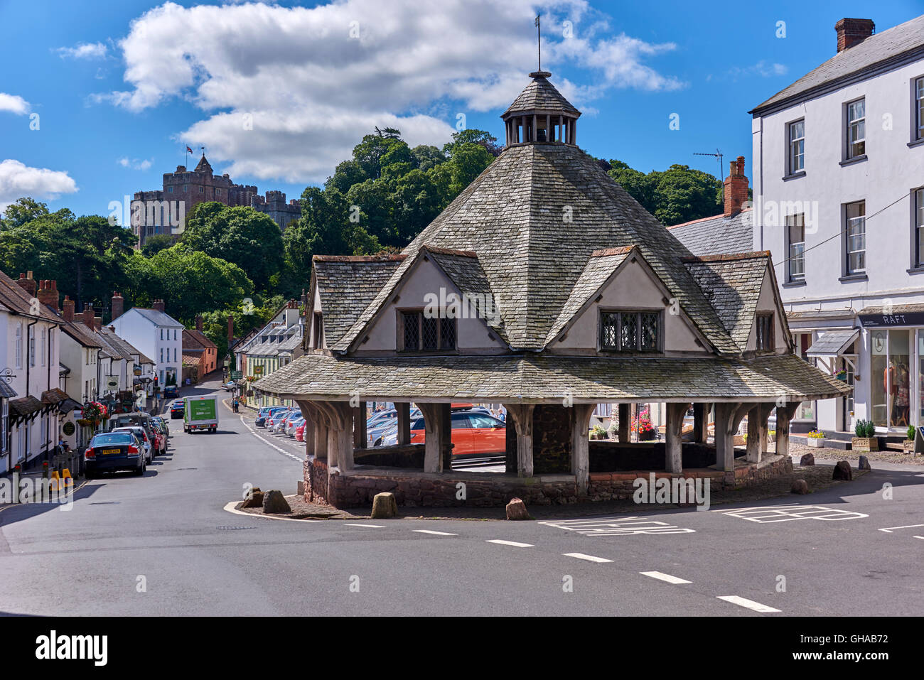 Dunster ist ein Dorf, Zivilgemeinde und ehemalige Herrenhaus in der englischen Grafschaft Somerset Stockfoto