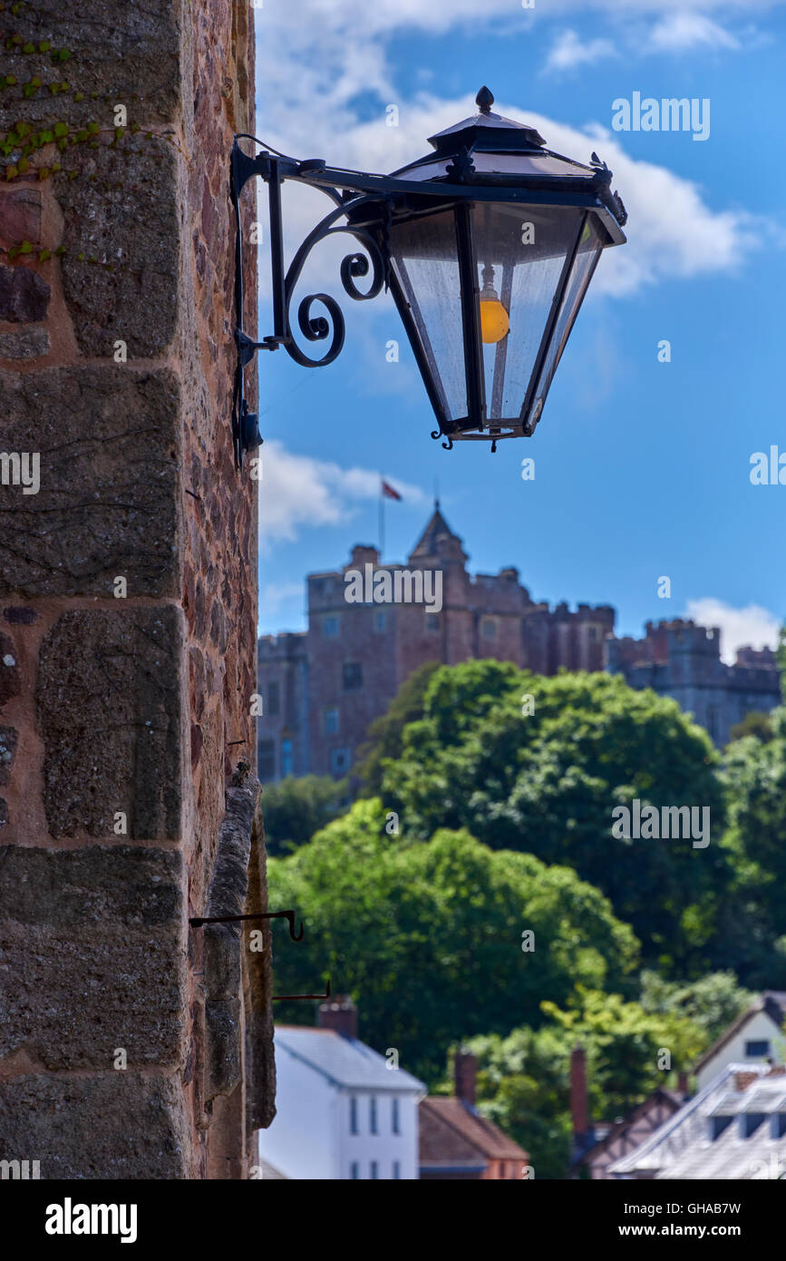 Dunster ist ein Dorf, Zivilgemeinde und ehemalige Herrenhaus in der englischen Grafschaft Somerset Stockfoto