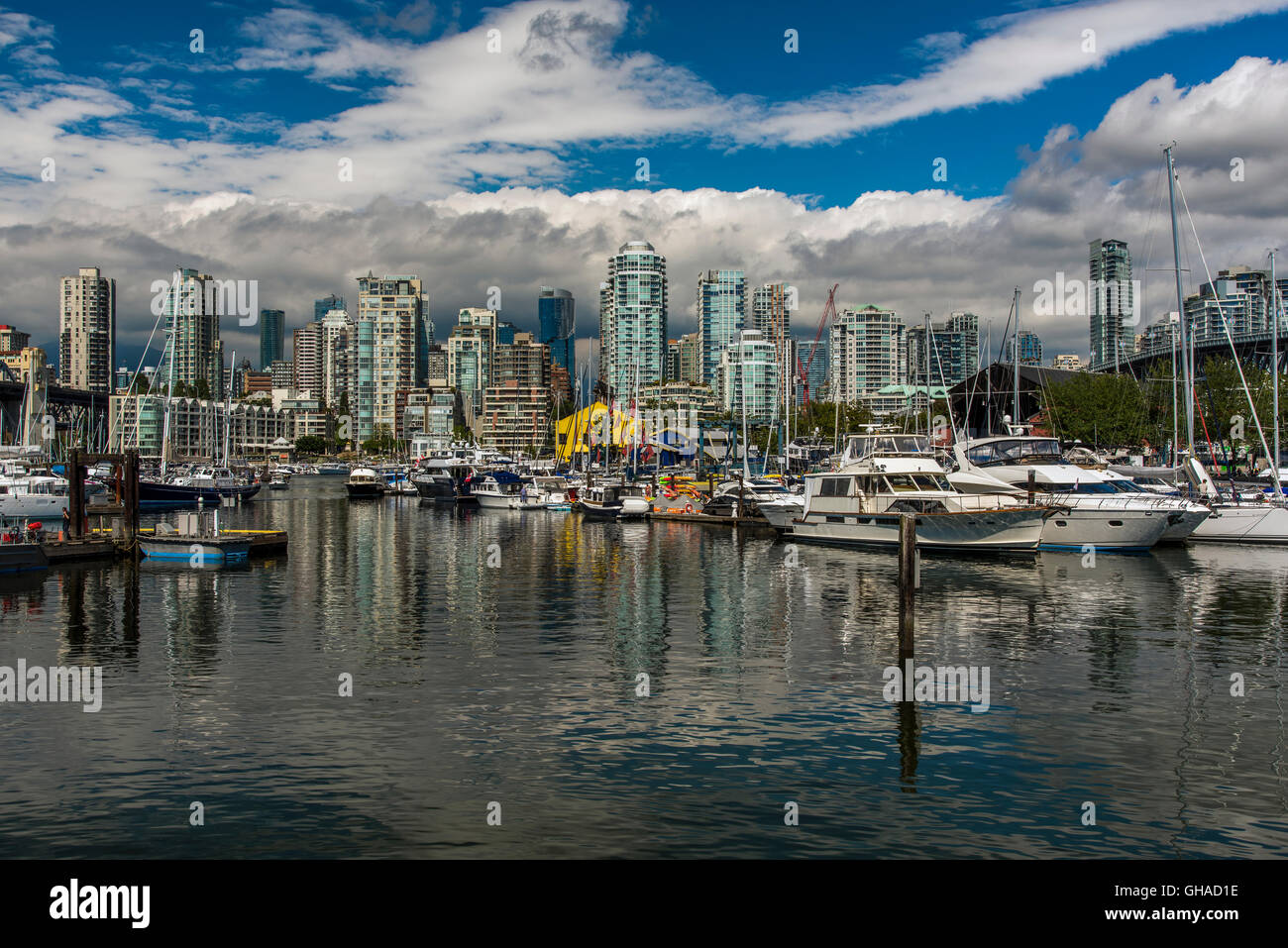 Meeresarm False Creek, Vancouver, Britisch-Kolumbien, Kanada Stockfoto