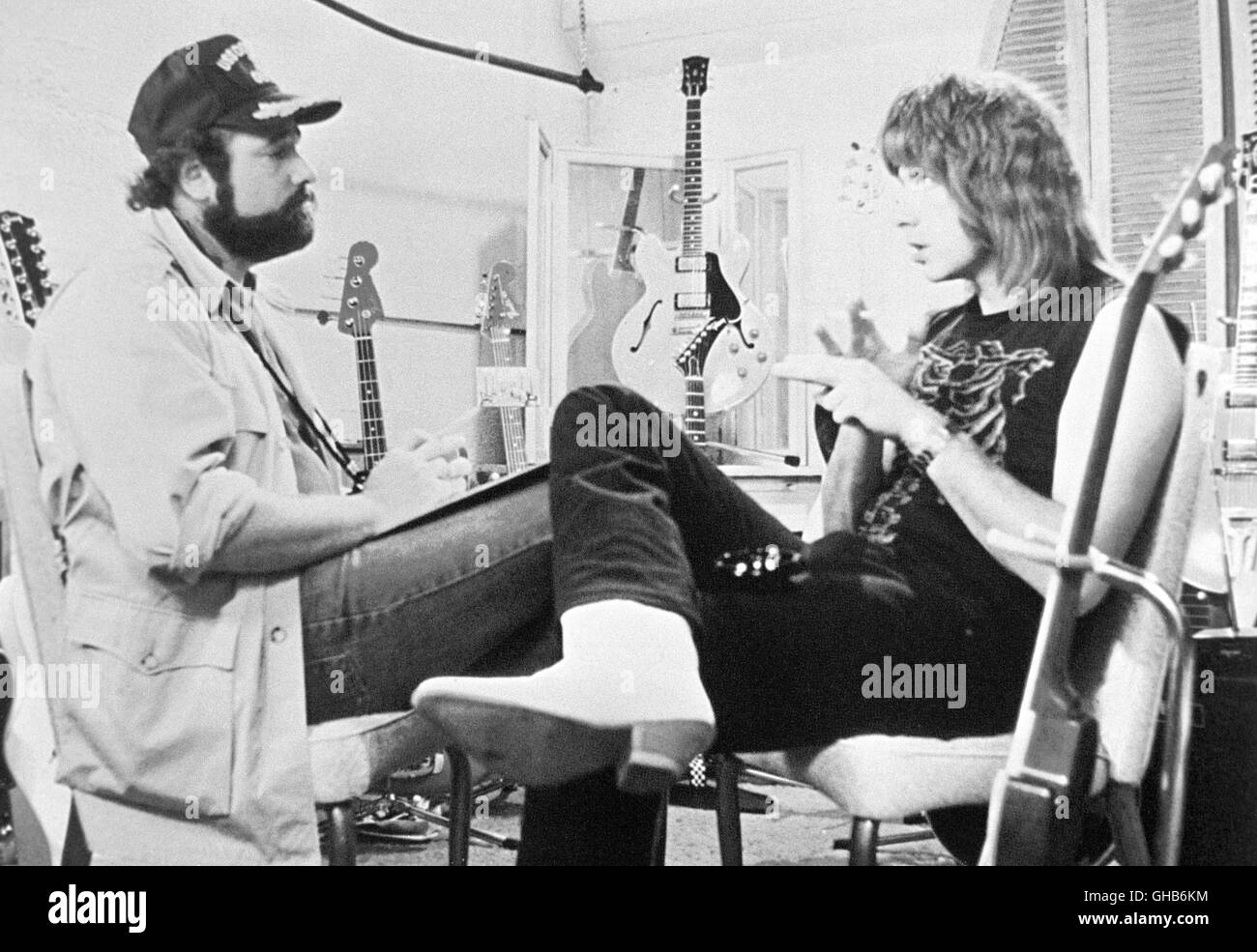 DIESER IS SPINAL TAP USA 1984 Rob Reiner Filmemacher Marti DeBergi (ROB REINER) Und Heavy-Metal-Musiker (CHRISTOPHER GUEST) Komödie Regie: Rob Reiner Stockfoto
