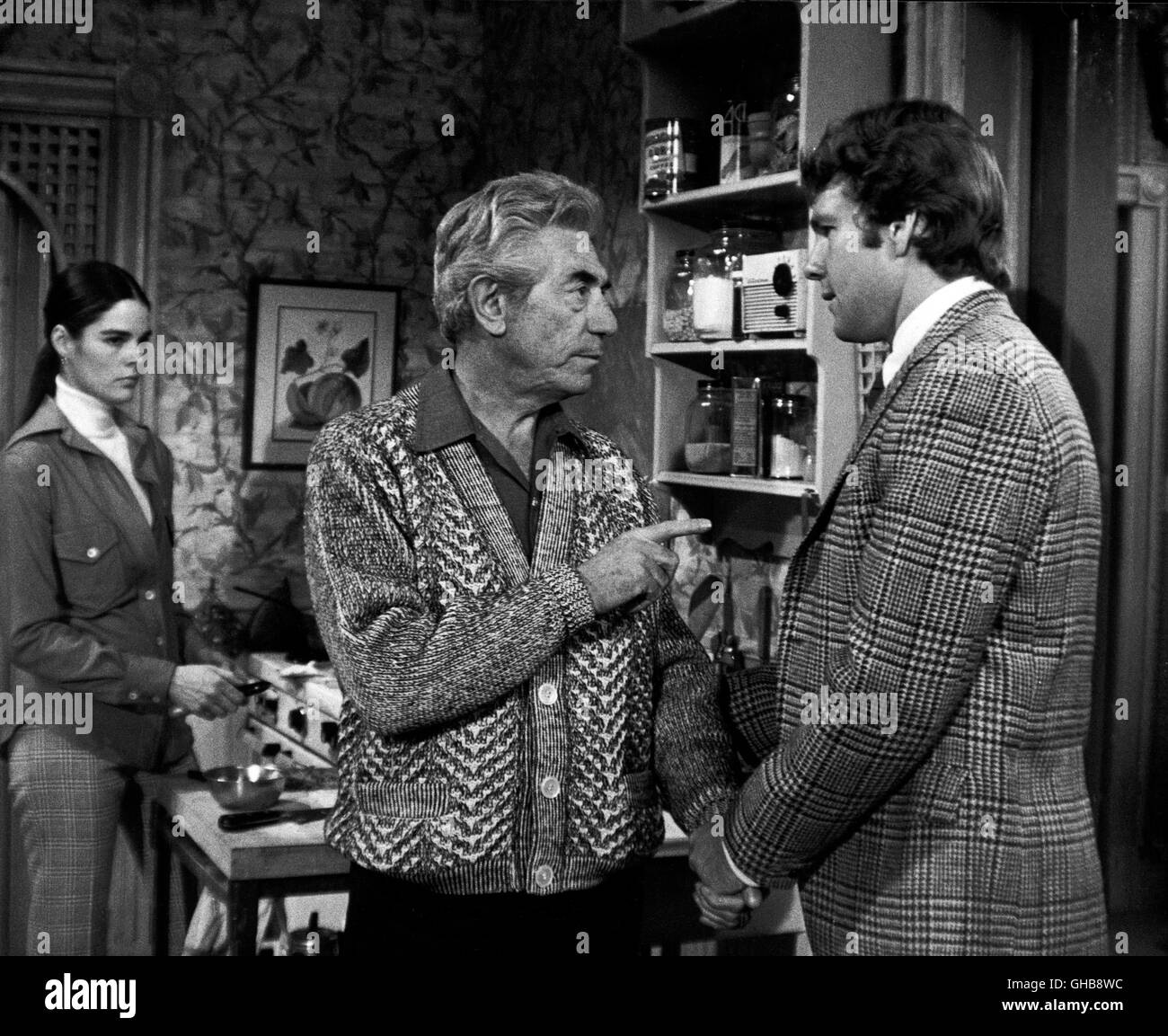 Liebe Geschichte USA 1970 Arthur Hiller Jennifer Cavalleri (ALI MACGRAW), Phil Cavalleri (JOHN MARLEY), Oliver Barrett IV (RYAN O'NEAL)-Regie: Arthur Hiller Stockfoto