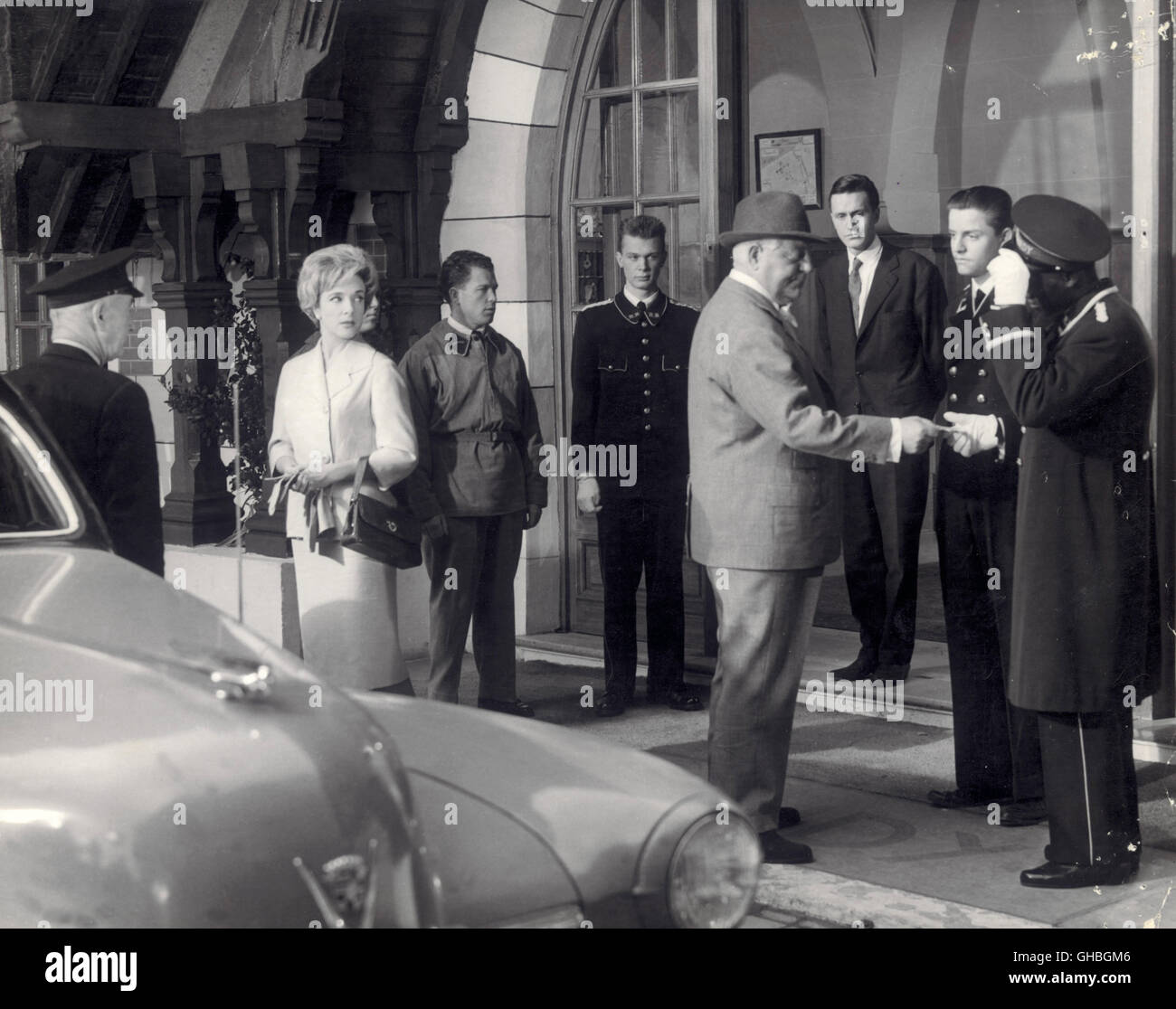 LE BARON DE L'ECLUSE Le Baron de entlang Frankreich/Italien 1960 Jean Delannoy Szene Mit MICHELINE PRESLE (Perle Germain-Joubert), JEAN GABIN (Baron Jerome) Regie: Jean Delannoy aka. Le Baron de entlang Stockfoto