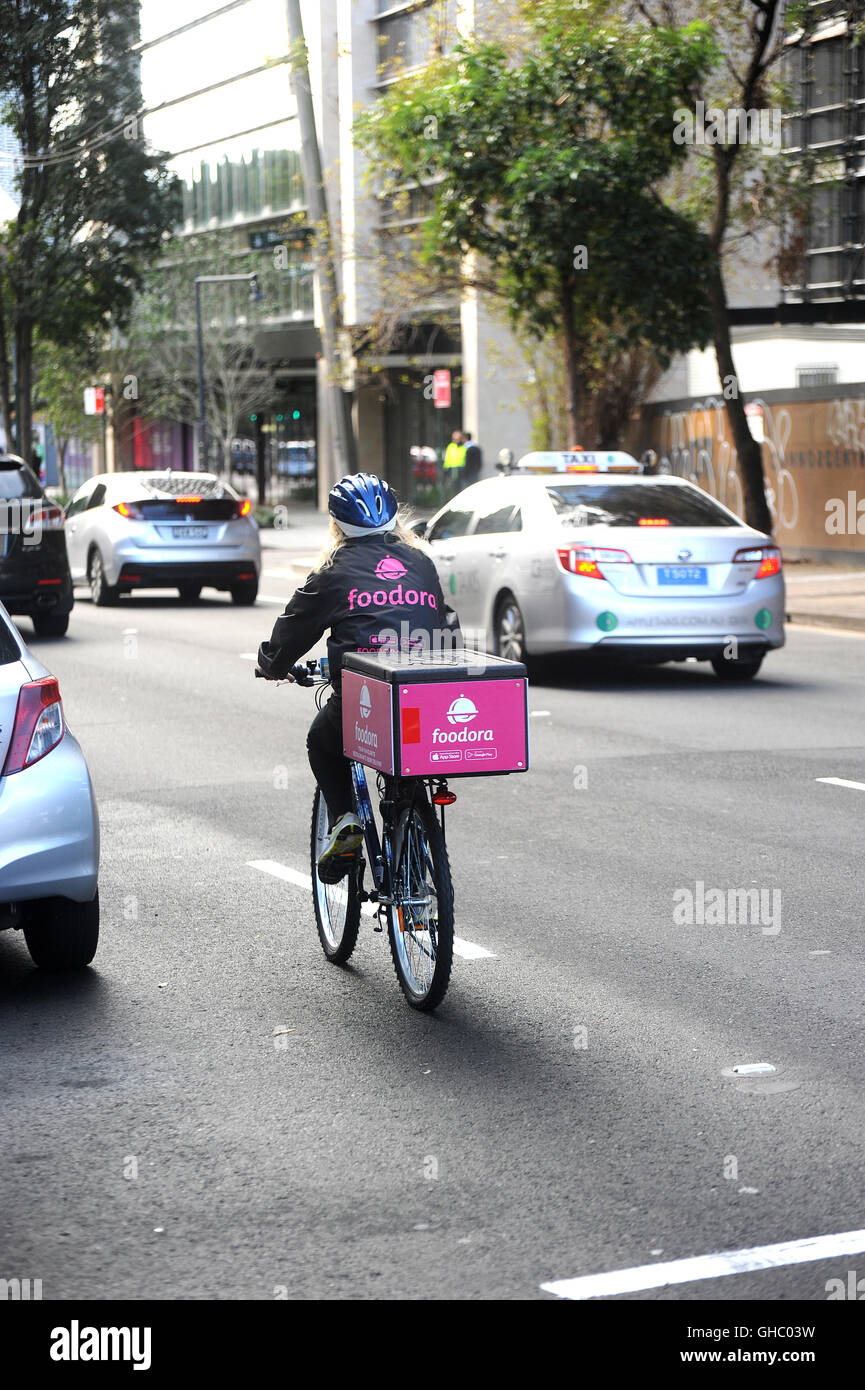 Essen Fahrradkurier in Sydney Australia Stockfoto