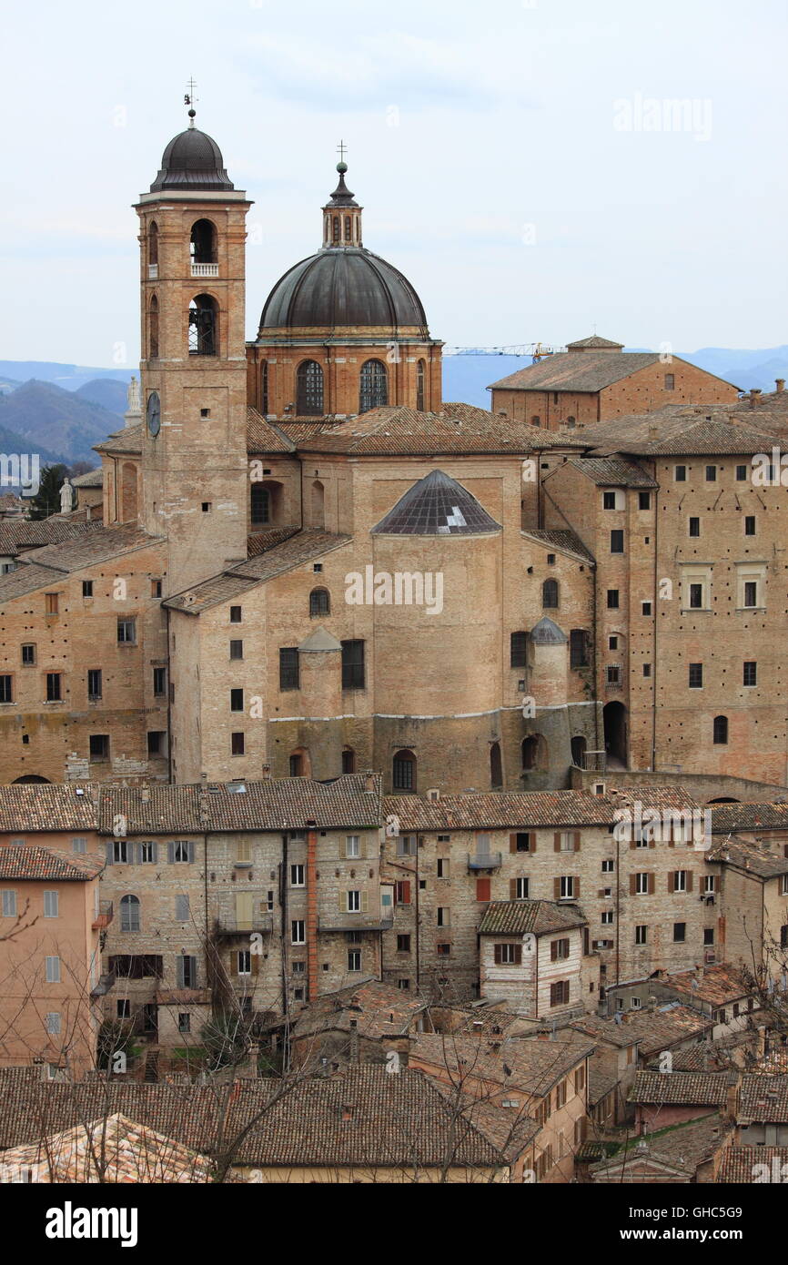 Städtischen Szene von Urbino, Italien Stockfoto