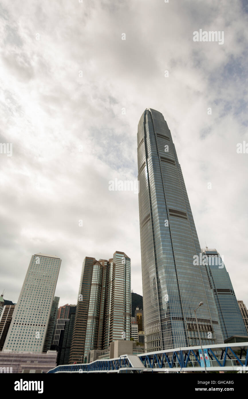 Moderne Wolkenkratzer IFC 2 Gebäude Landschaft in Hong Kong 2016 Stockfoto