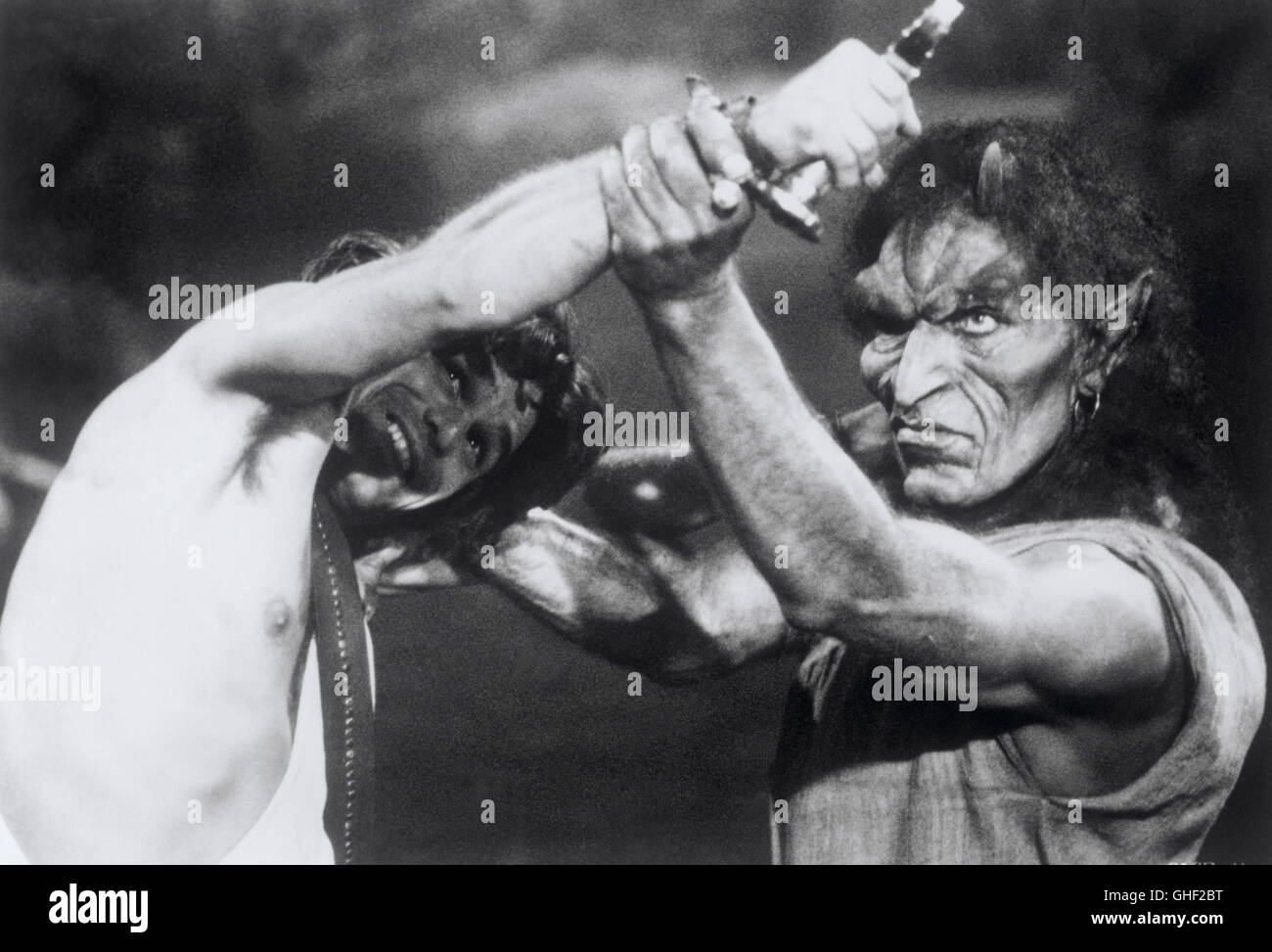 Clash Of The Titans Usa 1981 Desmond Davis Perseus Harry Hamlin Und Calibos Neil Mccarthy Sind Erbitterte Rivalen Fur Die Prinzessin Andromeda Regie Desmond Davis Stockfotografie Alamy