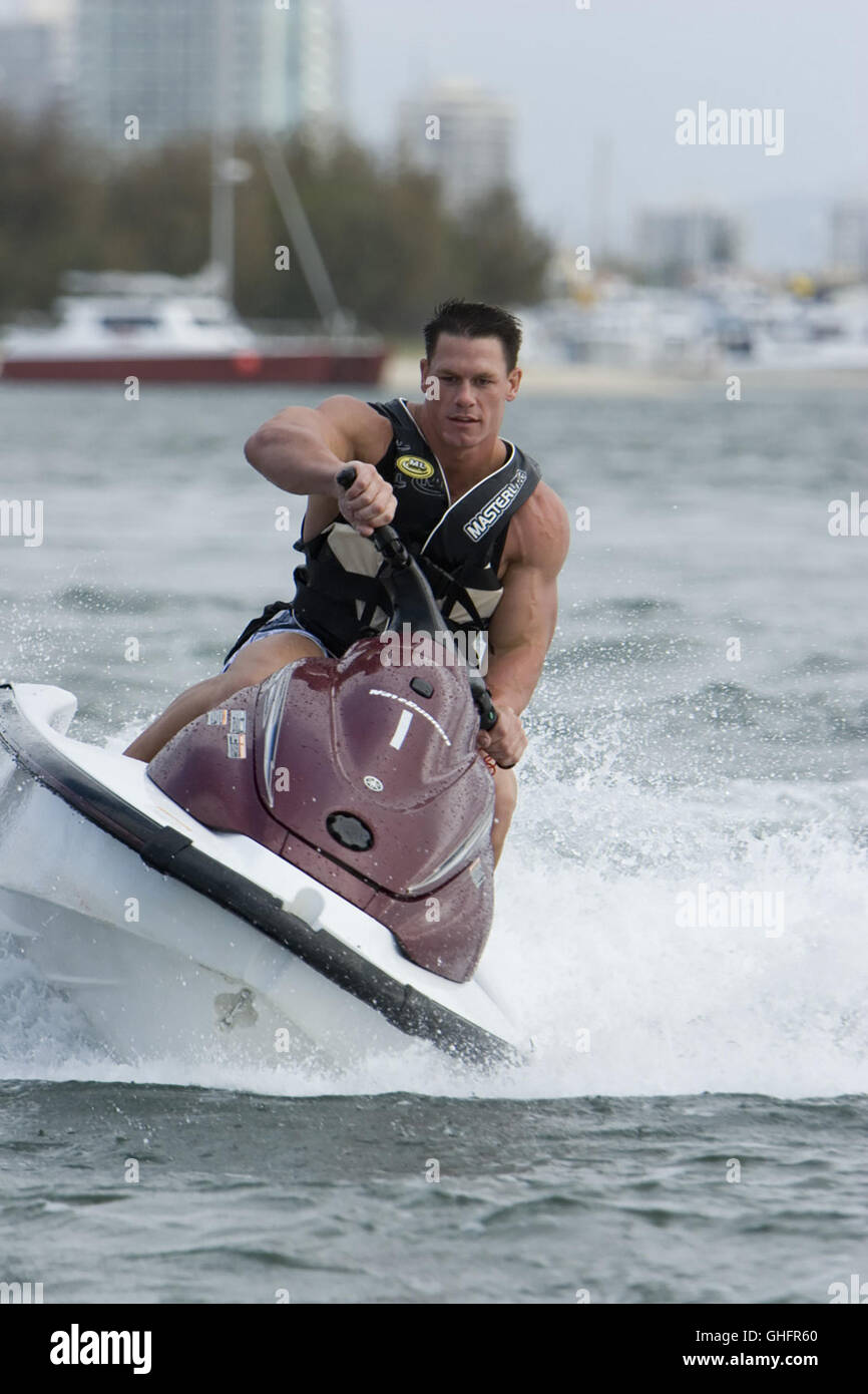 Die Marine / John Triton (JOHN CENA) mit Jetski auf dem Wasser Regie: John Bonito aka. Die Marine Stockfoto