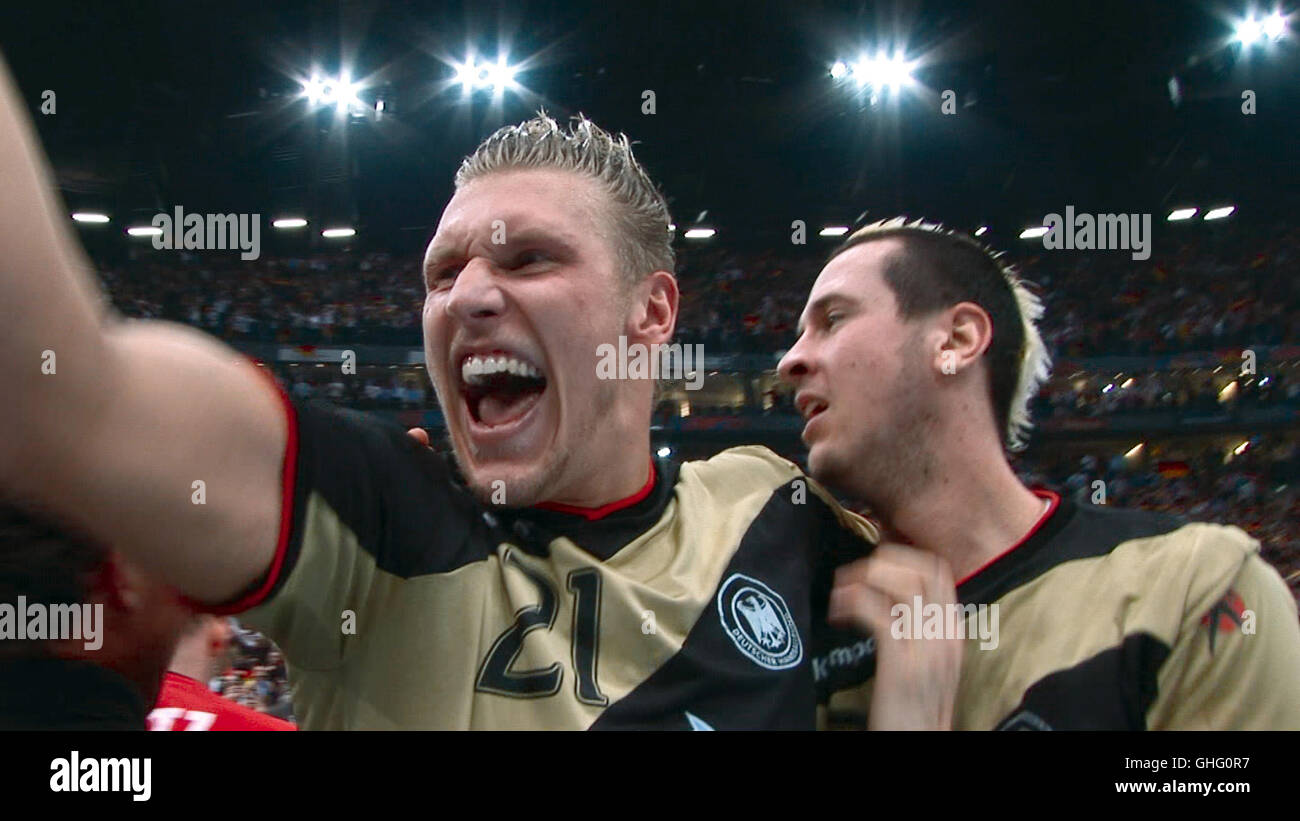 Projekt Gold - Eine Deutsche Handball-WM / von links Nach Rechts: LARS KAUFMANN, PASCAL HENS Regie: Winfried Oelsner aka. Projekt Gold - Eine Deutsche Handball-WM Stockfoto