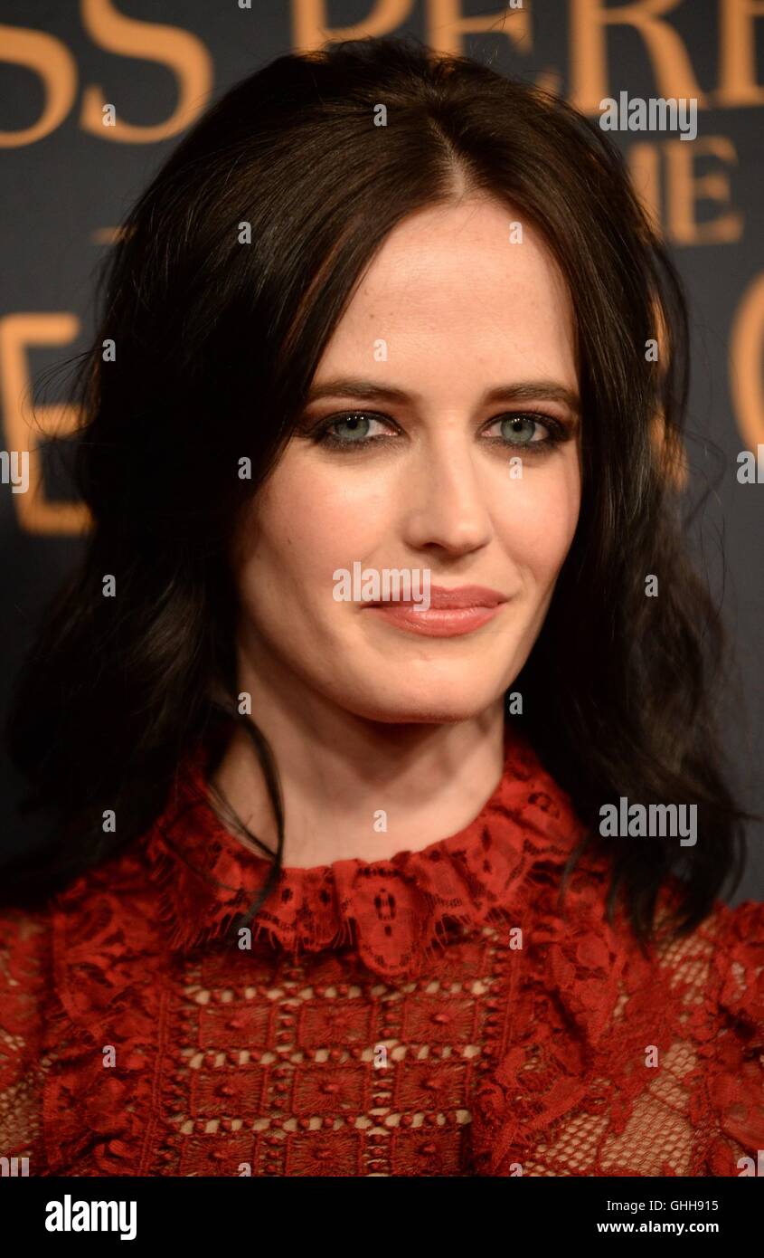 New York, NY, USA. 26. September 2016. Eva Green im Ankunftsbereich für MISS PEREGRINE Hause für besondere Kinder Premiere, Saks Fifth Avenue, New York, NY 26. September 2016. Bildnachweis: Kristin Callahan/Everett Collection/Alamy Live-Nachrichten Stockfoto