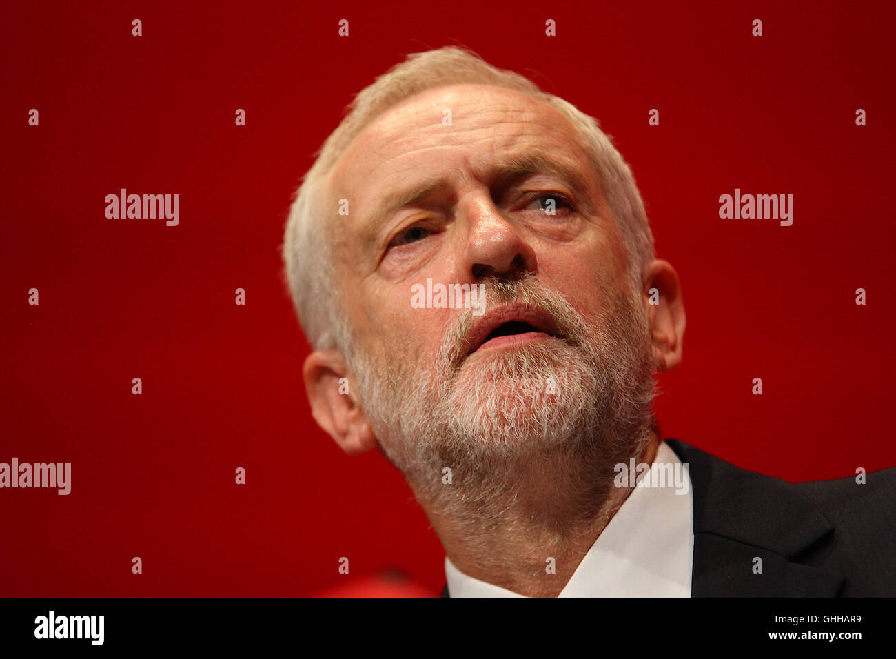 Labour Leader Jeremy Corbyn hält seine Rede an den Labour-Parteitag in Liverpool 2016 Stockfoto