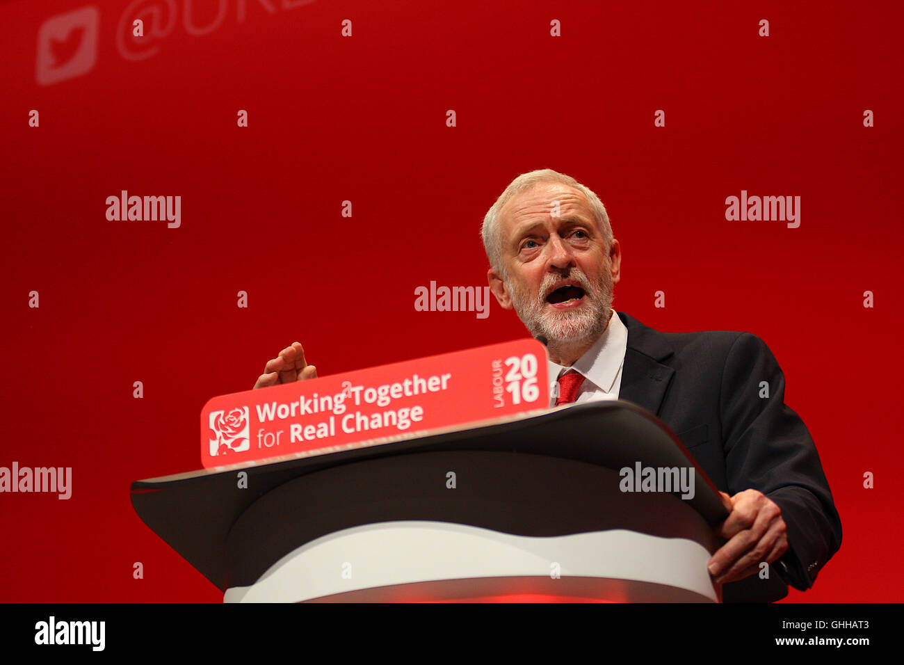 Labour Leader Jeremy Corbyn hält seine Rede an den Labour-Parteitag in Liverpool 2016 Stockfoto