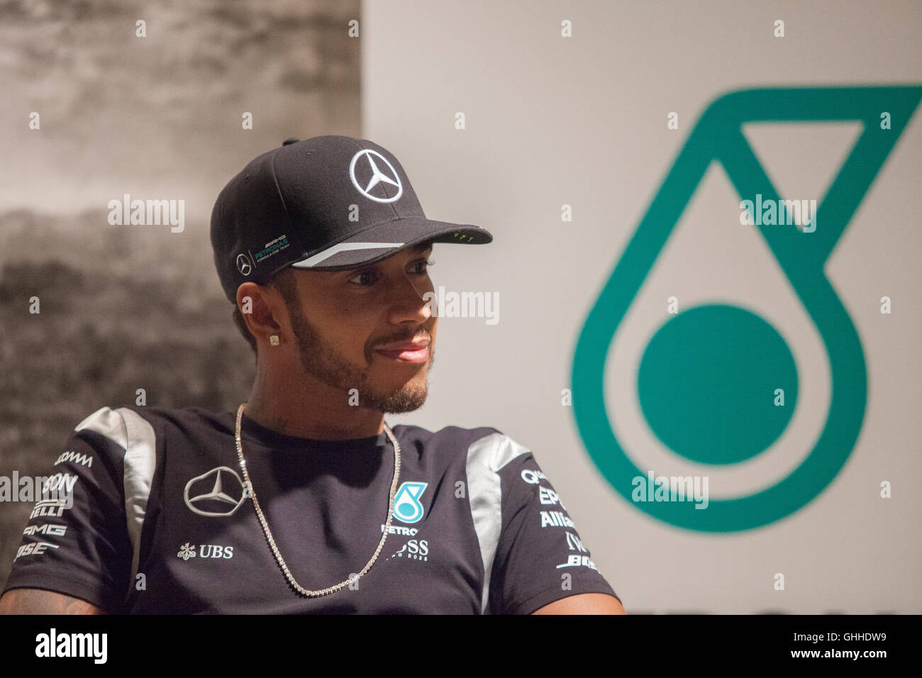 Kuala Lumpur, Malaysia. 28. September 2016. F1-Pilot Lewis Hamilton bei Pressekonferenz in Kuala Lumpur, Malaysia. Bildnachweis: Alexandra Radu/Alamy Live-Nachrichten Stockfoto