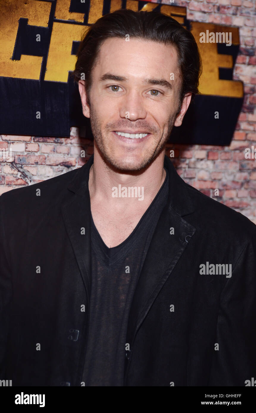 Harlem, New York, USA. 28. September 2016.  Tom Pelphrey besucht die Premiere von "Luke Cage" auf dem AMC Magic Johnson Harlem 9 Theater am 28. September 2016 in Harlem. Bildnachweis: MediaPunch Inc/Alamy Live-Nachrichten Stockfoto