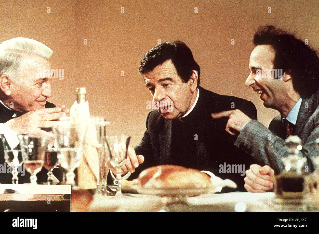 Walter Matthau Roberto Benigni Il Piccolo Diavolo 1988 Stockfotografie Alamy