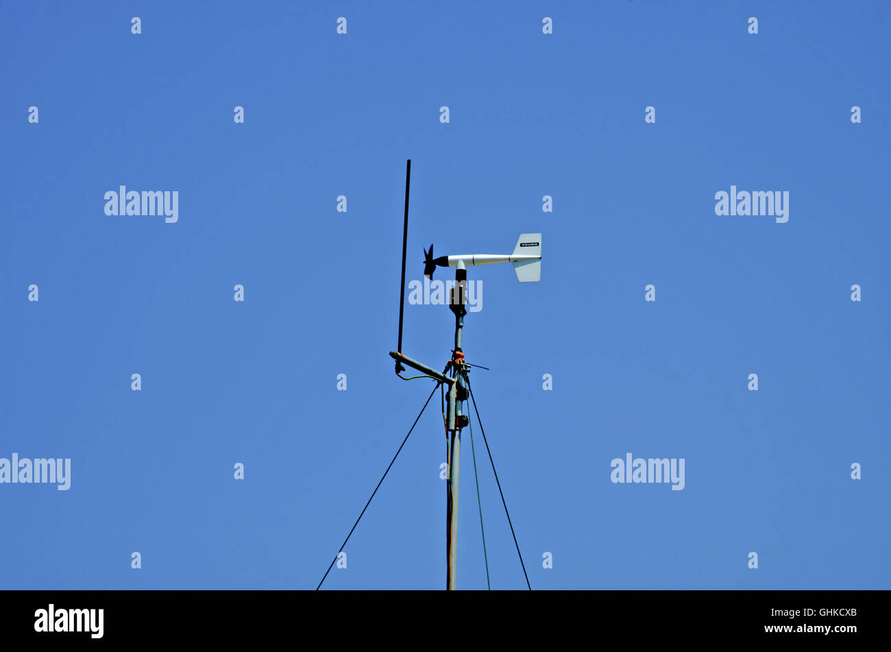 Windgeschwindigkeit und Windrichtung tracking bei einer Wetterstation, Israel Stockfoto