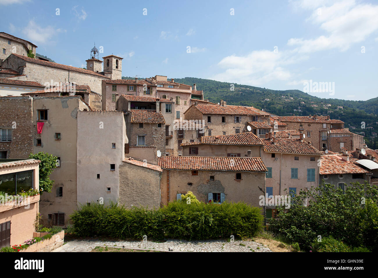 Alte Gebäude in der Ortschaft Seillans, Frankreich Stockfoto