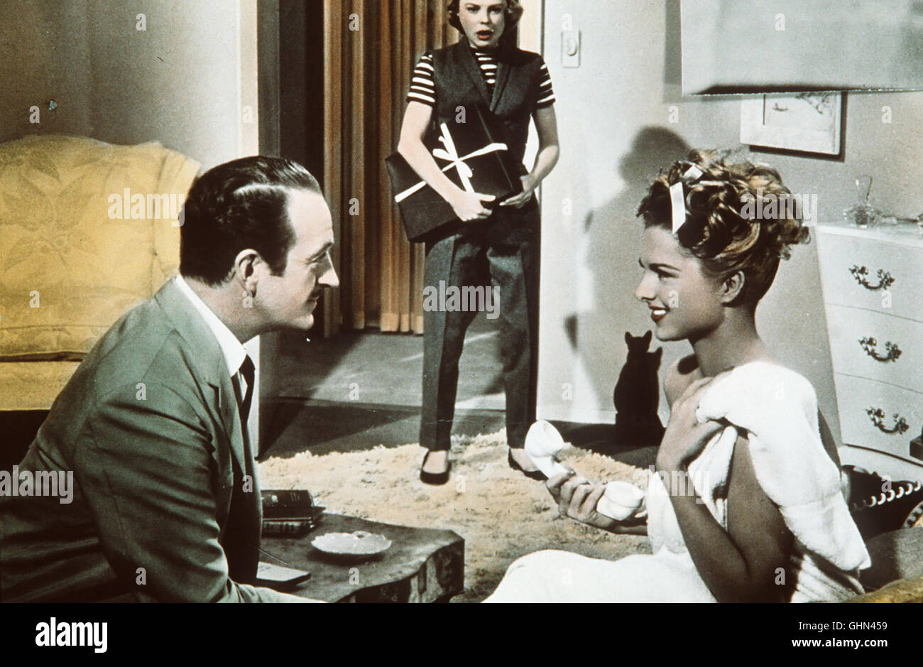 Sterben Sie Millionärstochter Irene Bullock (JUNE ALLYSON) Lernt Zufällig Gottfried (DAVID NIVEN) Kennens Und Bietet Ihm Einen Job als Butler JG Doch Im Hause der Neureichen Ochsen Stößt Gottfried Nicht Nur Auf Wohlgefallen. Regie: Henry Koster aka. Mein Mann Godfrey Stockfoto