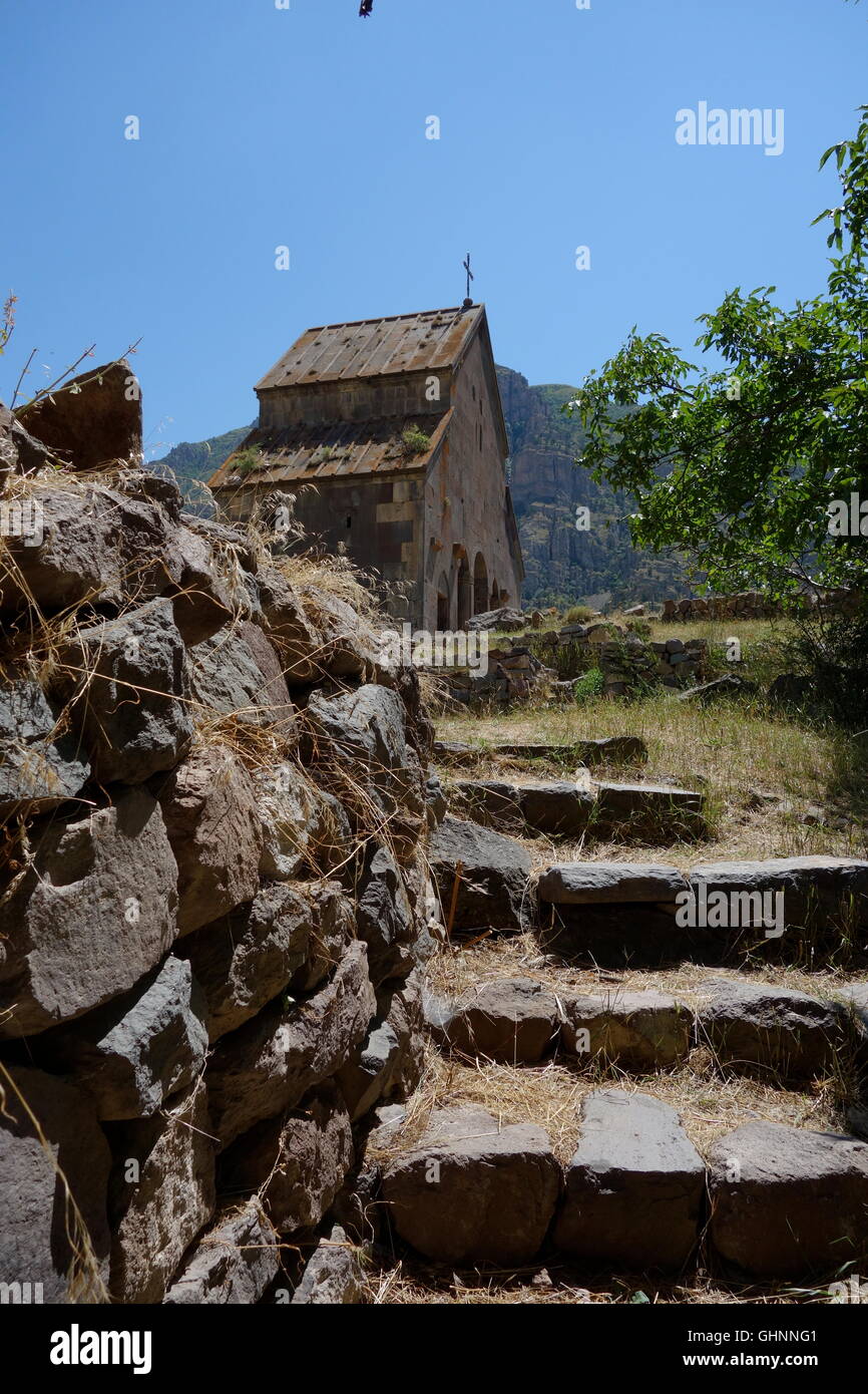 Yeghegis Armenien Zorats (Militär) Kirche von Str. Stephen nur E beenden und Altar überdacht, so dass Soldaten sammeln konnte und gesegnet werden Stockfoto