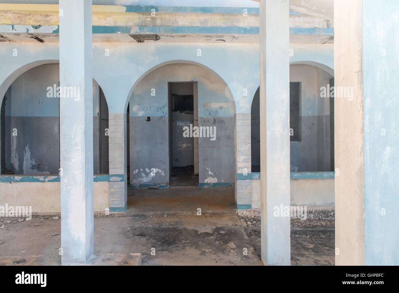 Die Ruinen des Santa Carolina Hotels in Bazaruto Archipel-Mosambik Stockfoto