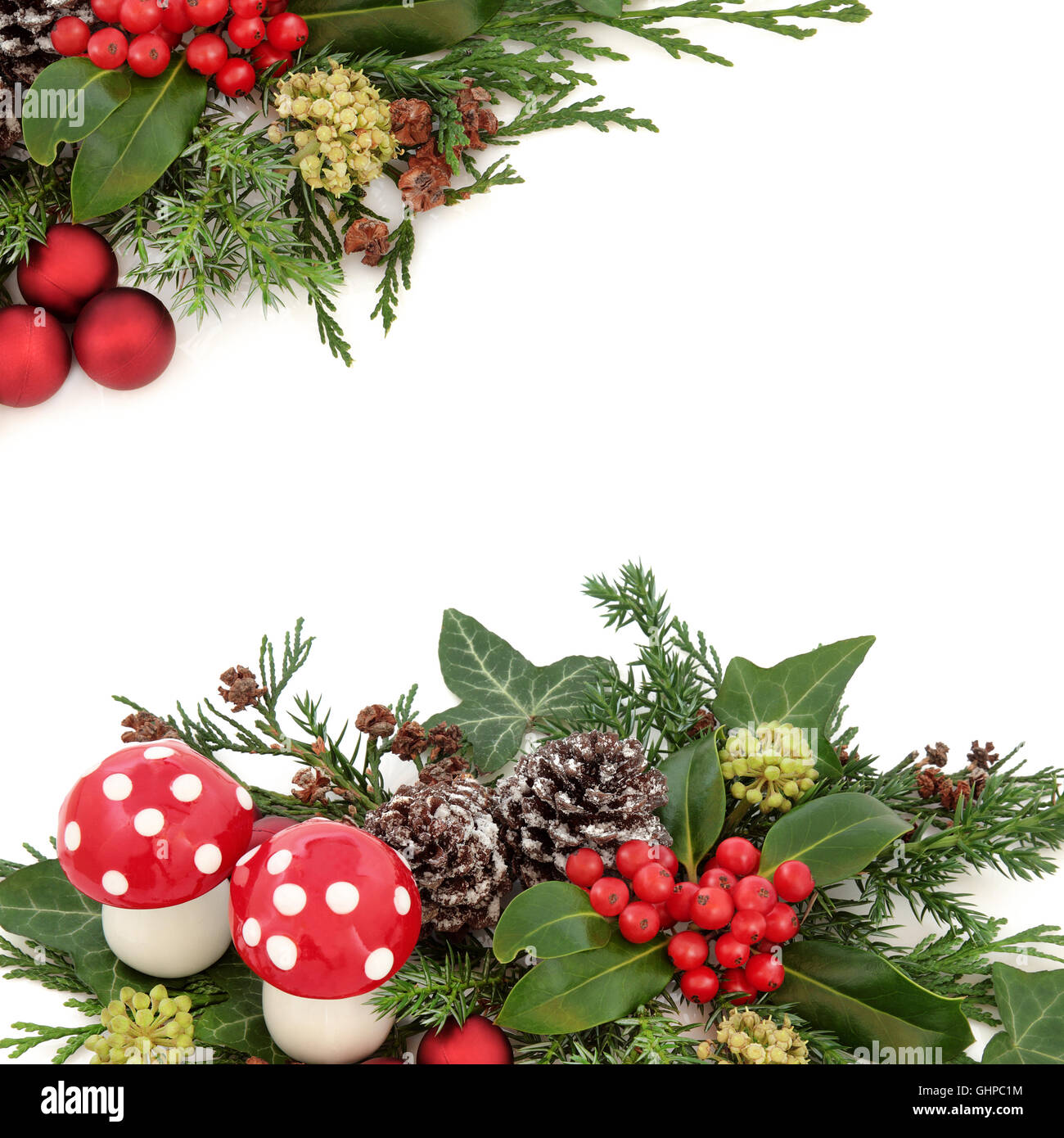 Fantasie Weihnachten umrandet mit roten Kugeln ...