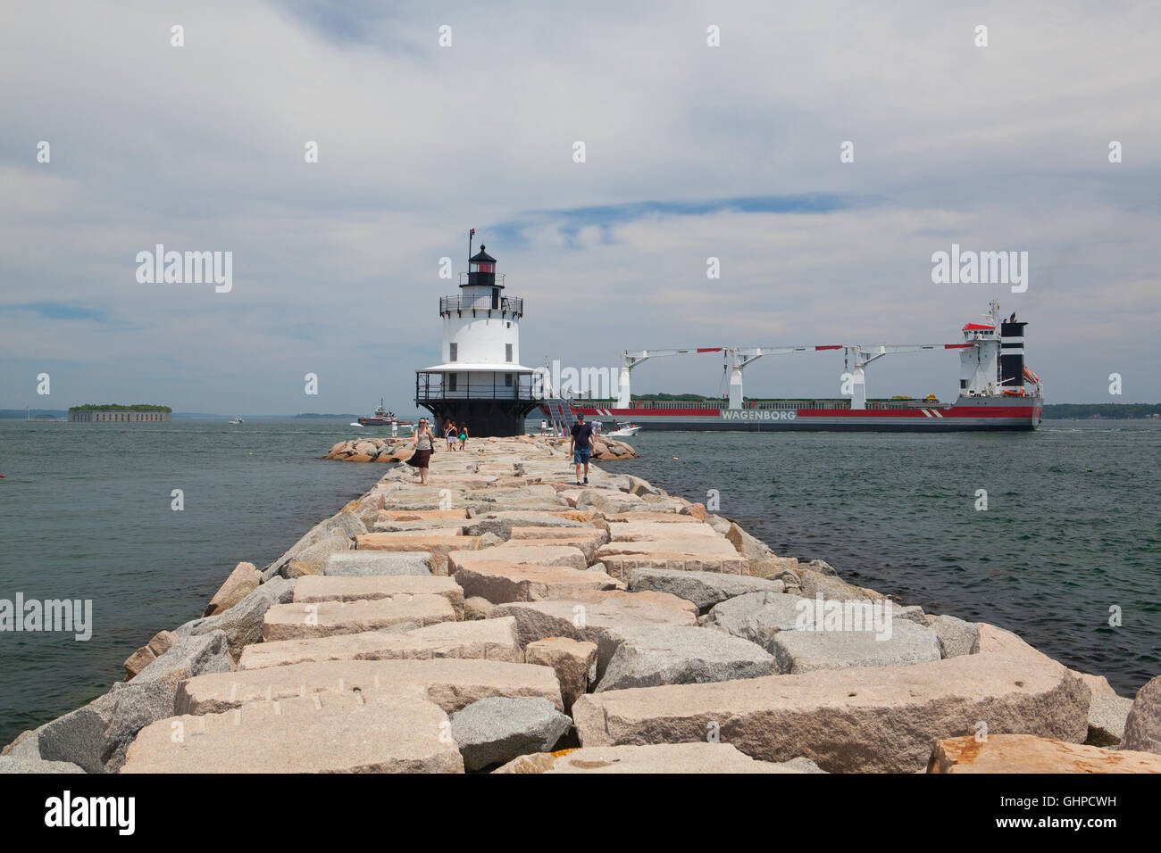 PORTLAND, MAINE - 5. Juli 2016: Warenborg Schiff in der Nähe von Portland, USA. Wagenborg Versand Sweden AB arbeitet mit der Industrie, dire Stockfoto