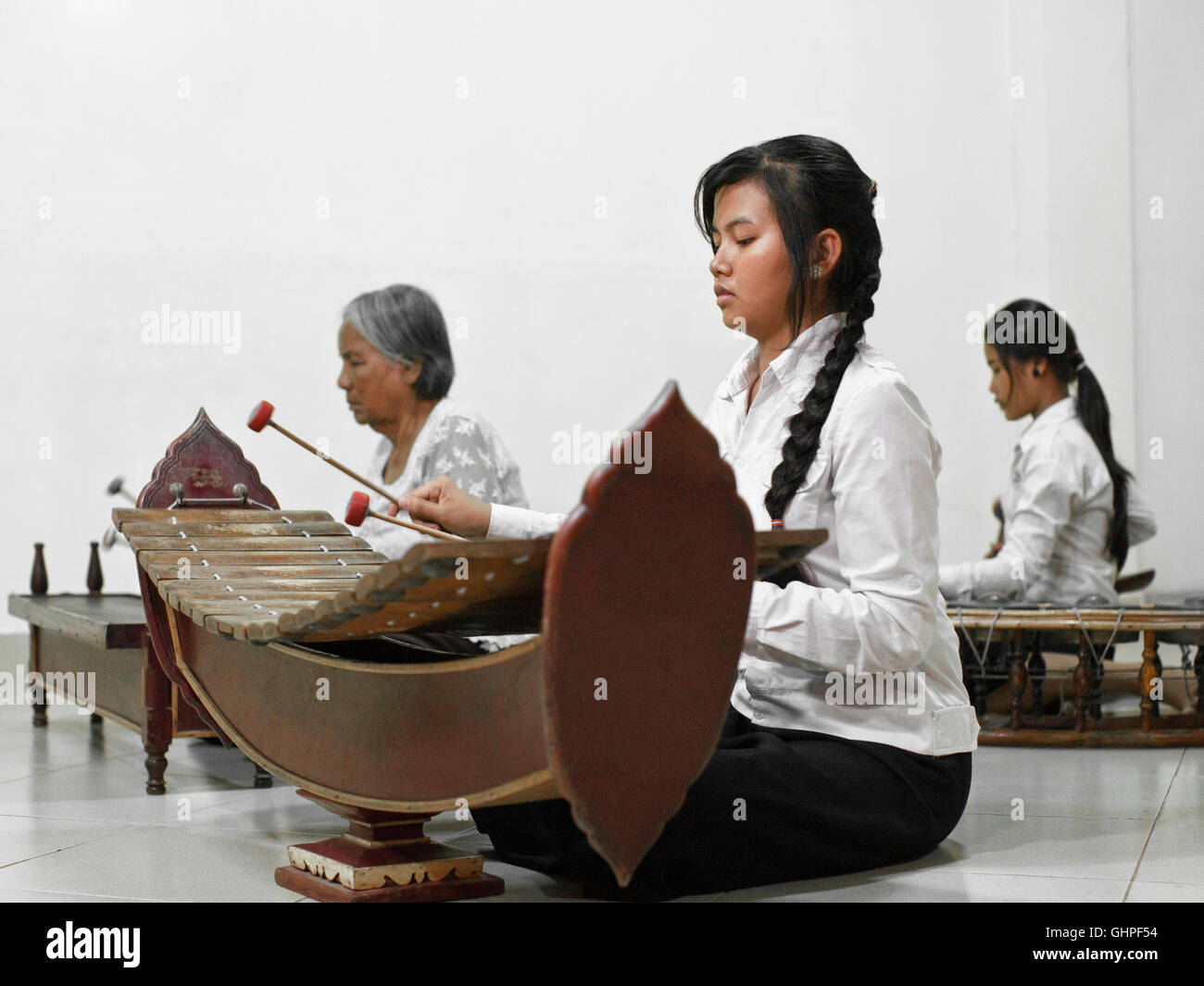 Pinpeat Musikklasse in Kambodscha lebenden Kunsthaus. Phnom Penh, Kambodscha. Stockfoto