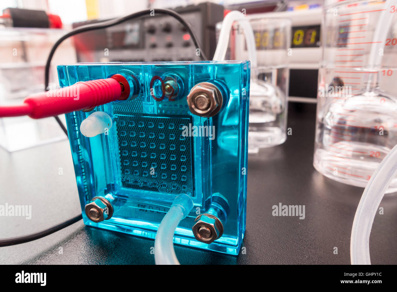 Wasserstoff-Brennstoffzelle Brennstoffzelle Gerät wandelt chemischen Energie von Kraftstoff in Strom Stockfoto