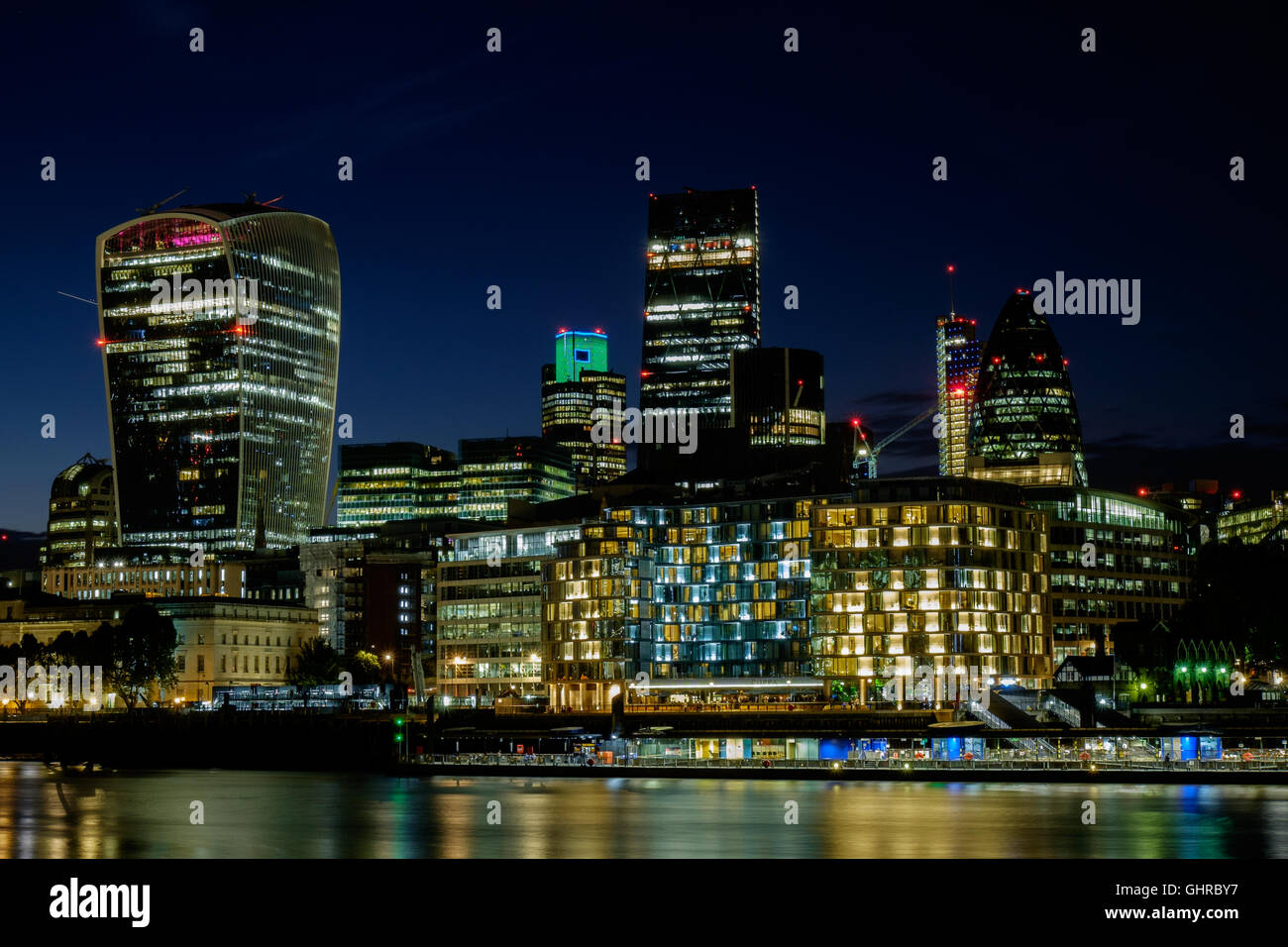 Londoner Stadtbild bei Nacht Stockfoto