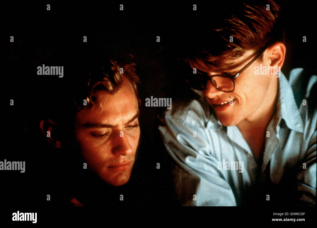 DER TALENTIERTE Mr. RIPLEY JUDE LAW, MATT DAMON - Tom Ripley-Regie: Anthony Minghella aka. Der talentierte Mr. Ripley Stockfoto