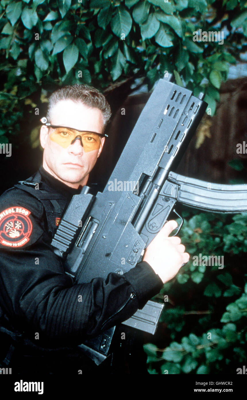 UNIVERSAL SOLDIER 2: DIE RÜCKKEHR Luc Deveraux (JEAN CLAUDE VAN DAMME) Hat Sich Inzwischen von Seinen Erlebnissen als Universal Soldier Erholt Und Arbeitet als Technischer Experte Für Ein Regierungsprojekt, Jugendbuchautorin Ziel es ist, Das Uni - Sol - Trainingsprogramm Zu Reaktivieren Und Zu Verbessern. Alles Läuft Nach Plan, Bis Eines Tages der Supercomputer S.E.T.H. Regie: Mic Rodgers aka. Universal Soldier 2: Die Rückkehr Stockfoto