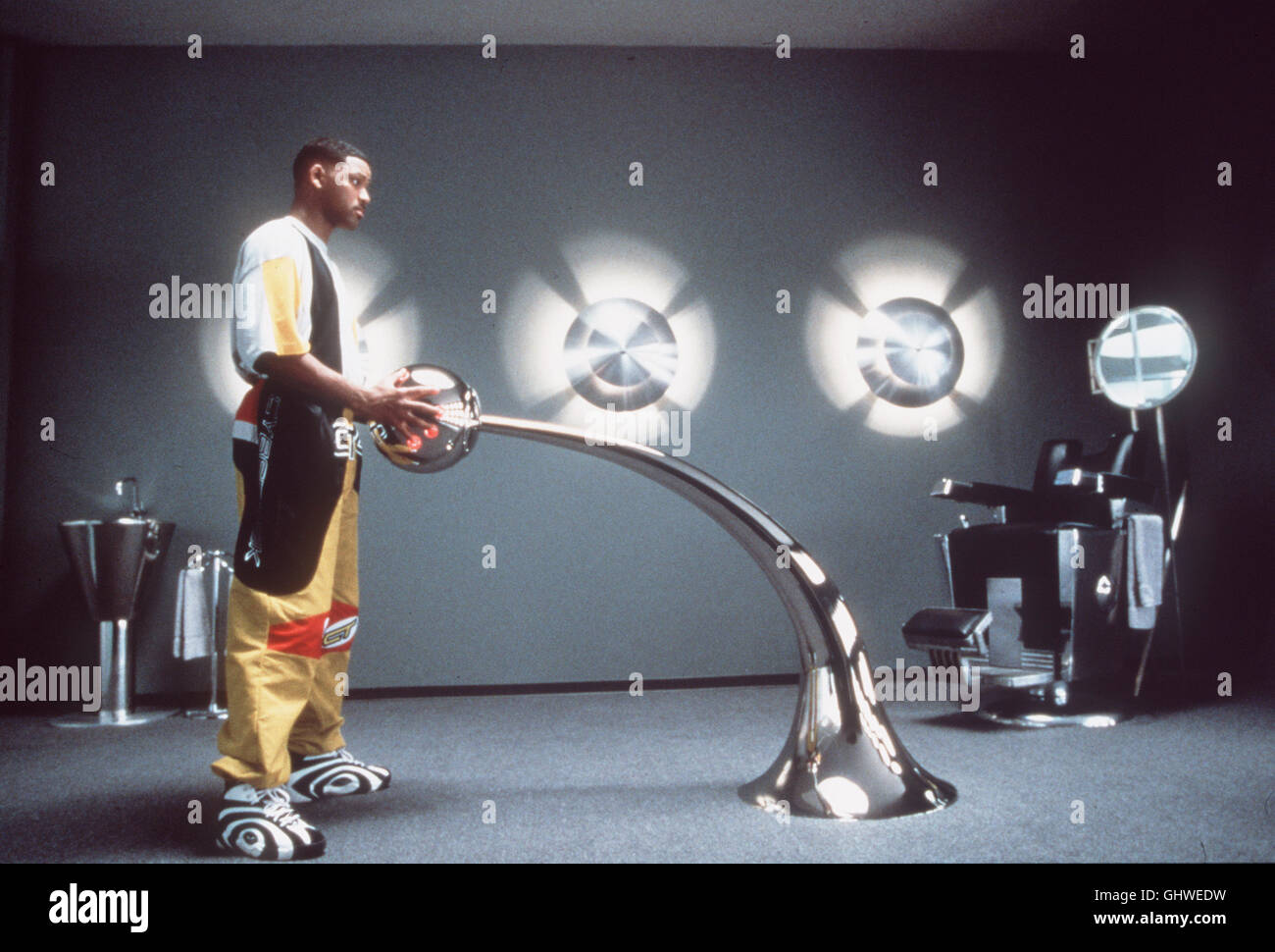 Männer IN schwarz-SAT1 2015 sterben "Men in Black" Sind Agenten Einer Ultra-Geheimen U.S.-Behörde, sterben sterben Außerirdische Migration Auf der Erde Kontrolliert Und Unerwünschte Ausländer Ausweist Oder Vernichtet. Als Ein Feindseliges Außerirdischen Auf der Erde Landet, Übernehmen der Erfahrene Agent K Und Sein Neuer Partner J (WILL SMITH) Den Fall Und Machen Einige Beunruhigende Entdeckungungen. Regie: Barry Sonnenfeld aka. Men in Black Stockfoto