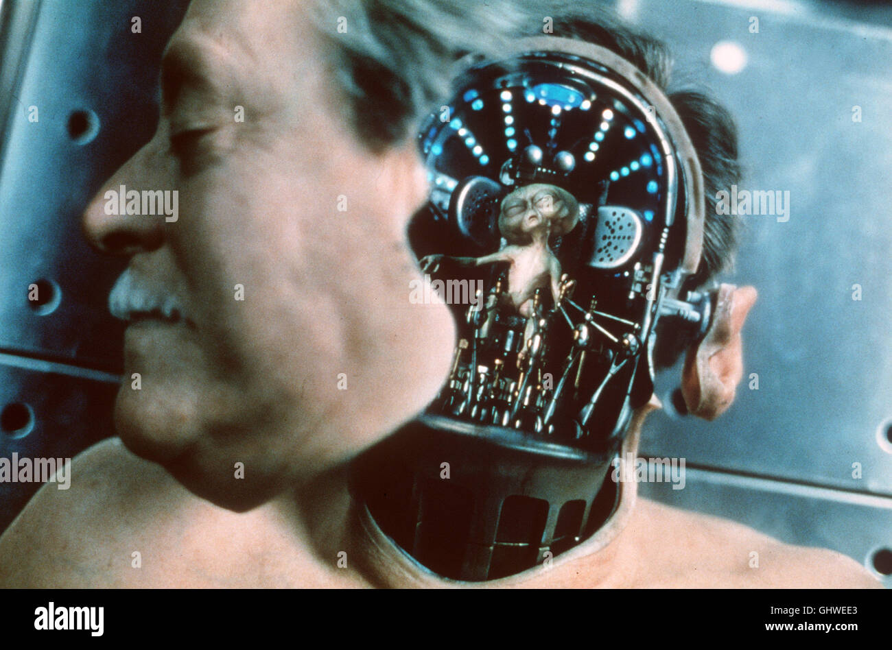 Männer IN schwarz-SAT1 2015 sterben "Men in Black" Sind Agenten Einer Ultra-Geheimen U.S.-Behörde, sterben sterben Außerirdische Migration Auf der Erde Kontrolliert Und Unerwünschte Ausländer Ausweist Oder Vernichtet. Als Ein Feindseliges Außerirdischen Auf der Erde Landet, Übernehmen der Erfahrene Agent K Und Sein Neuer Partner J Den Fall Und Machen Einige Beunruhigende Entdeckungungen. Szene Regie: Barry Sonnenfeld aka. Men in Black Stockfoto