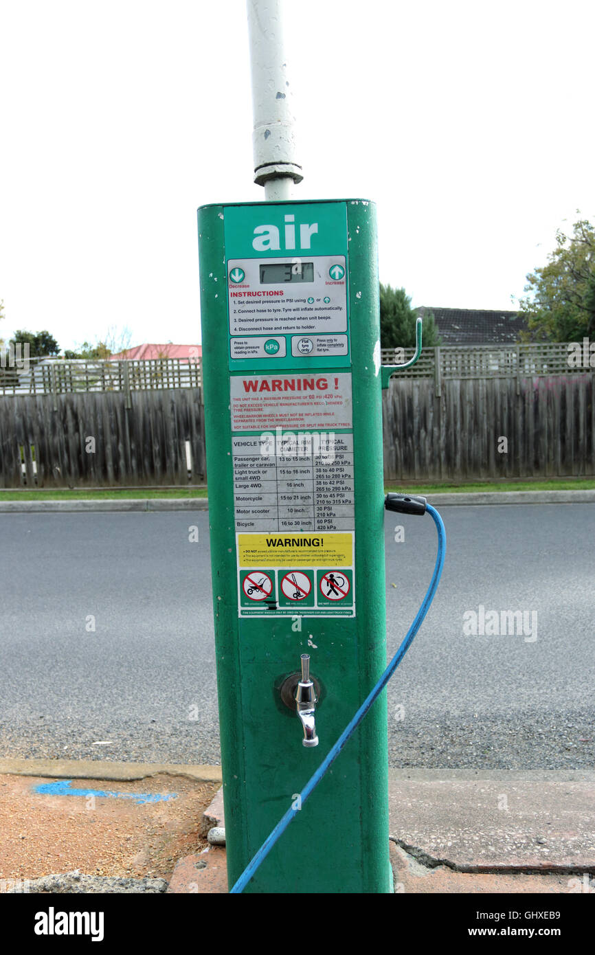 Luft-Pumpe Druckschlauch an der BP-Tankstelle in Melbourne Victoria Australien Stockfoto