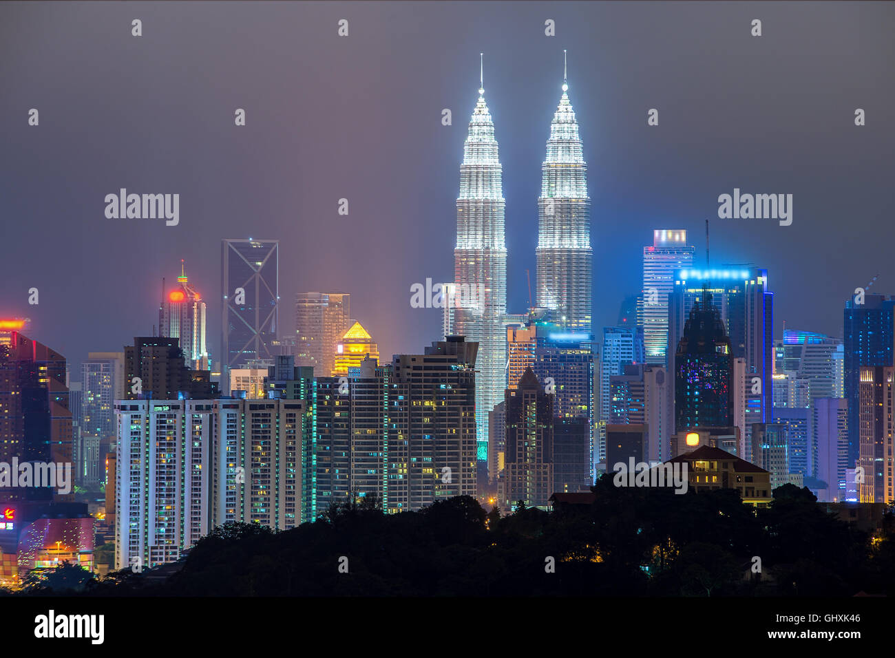 Kuala Lumpur Skyline bei Nacht, Kuala Lumpur, Malaysia Stockfoto