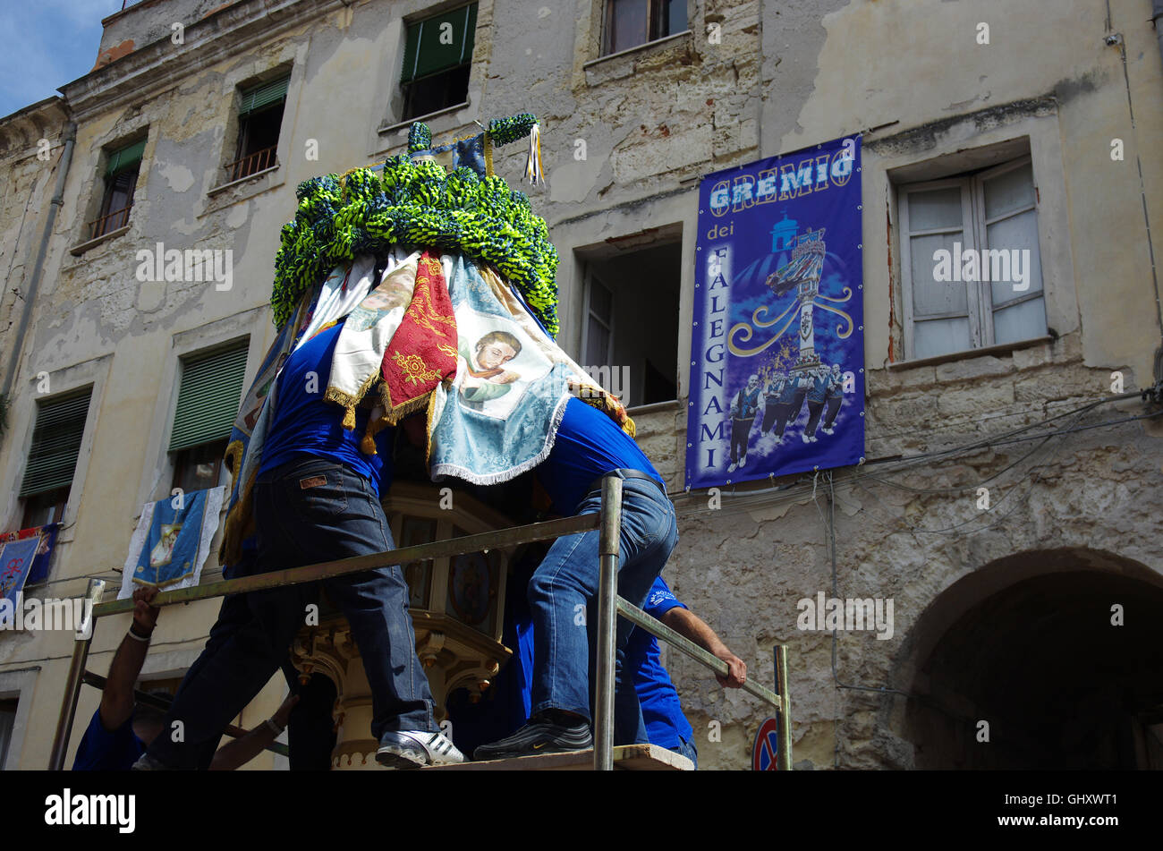 Sassari, Sardinien. Der Candelieri Abstieg Stockfoto